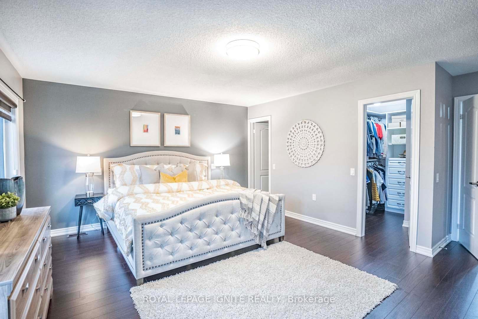 61 Blackberry Valley Crescent photo 18