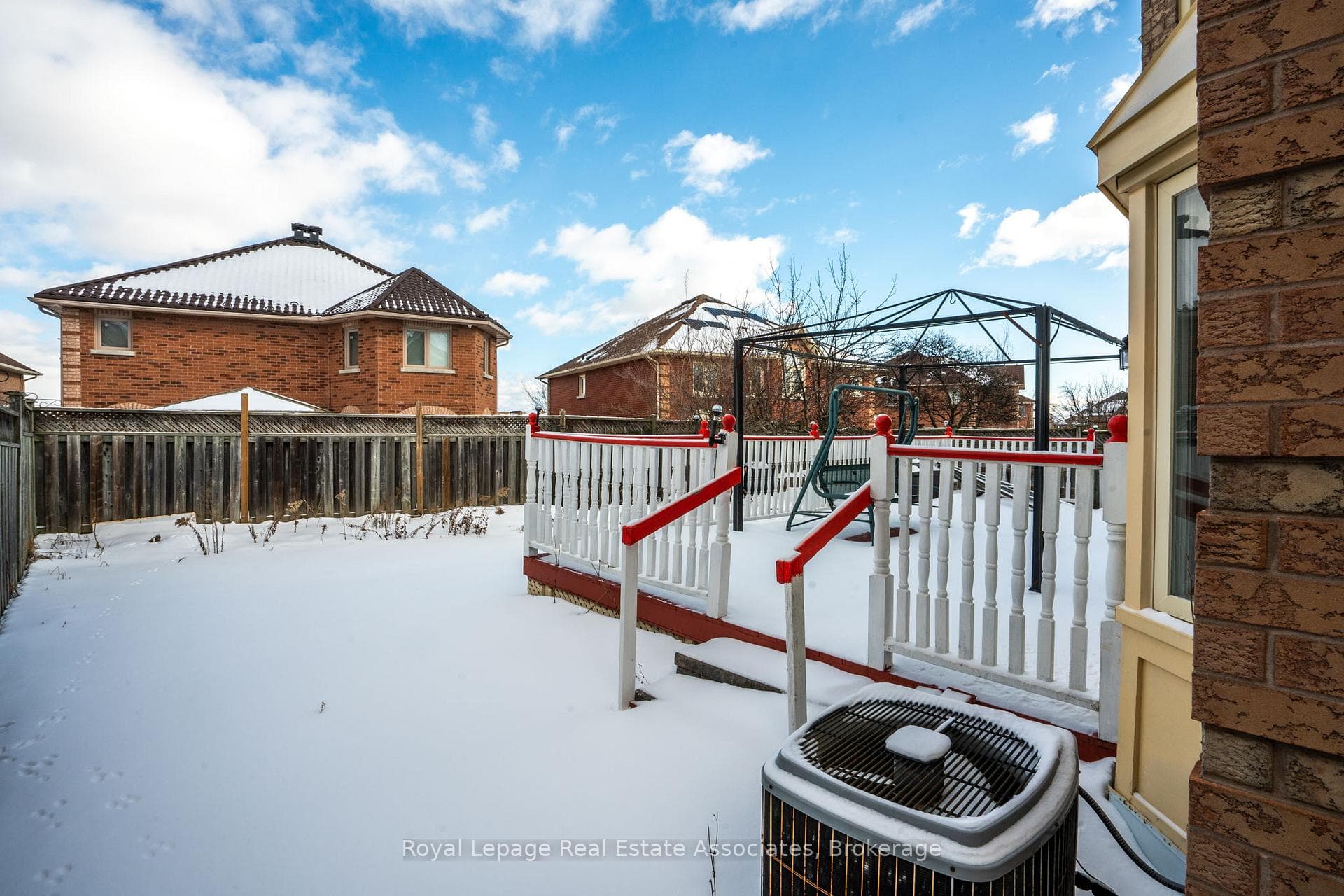 17 Walden Street photo 45