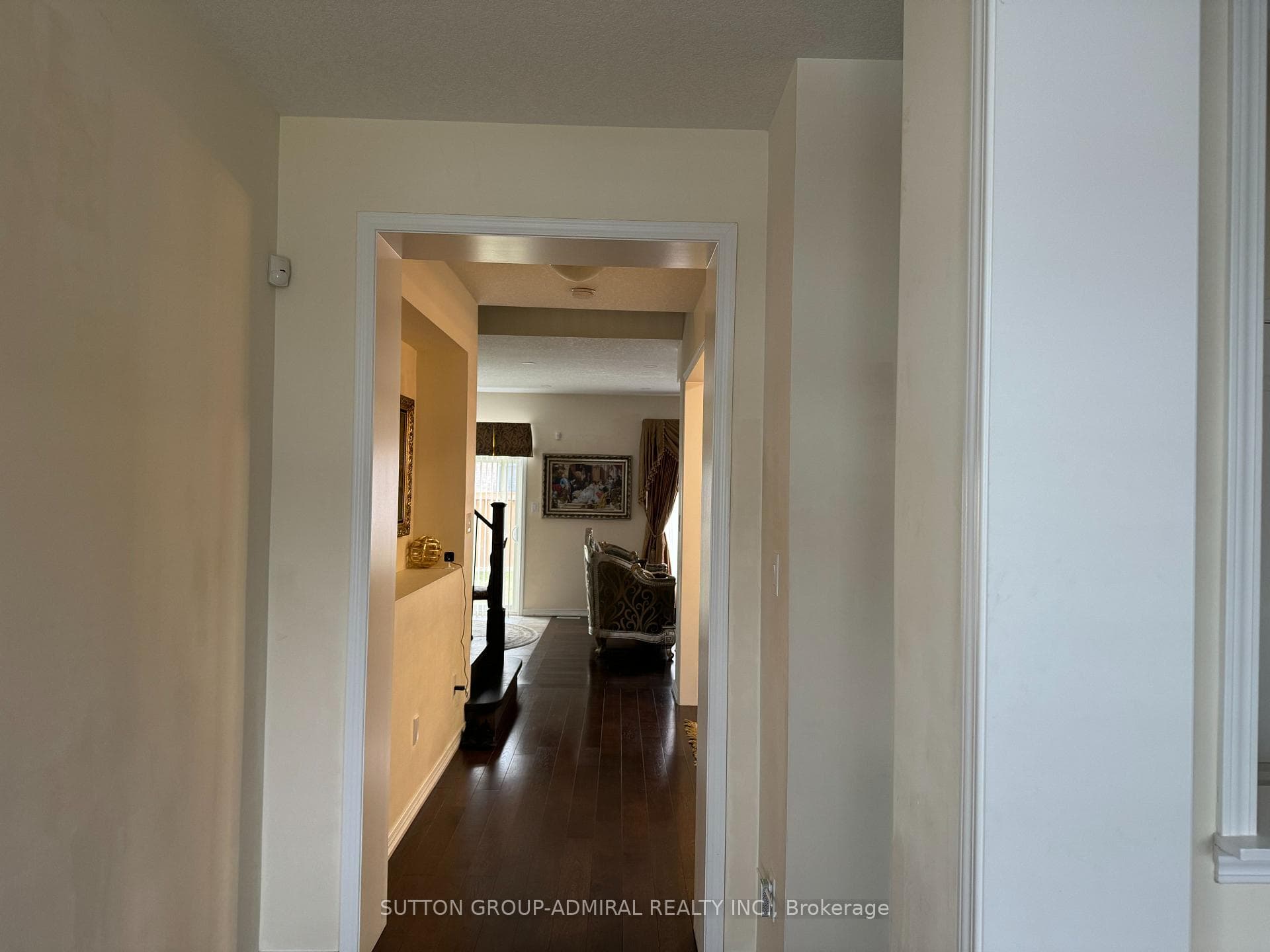 129 Whitwell Way photo 5