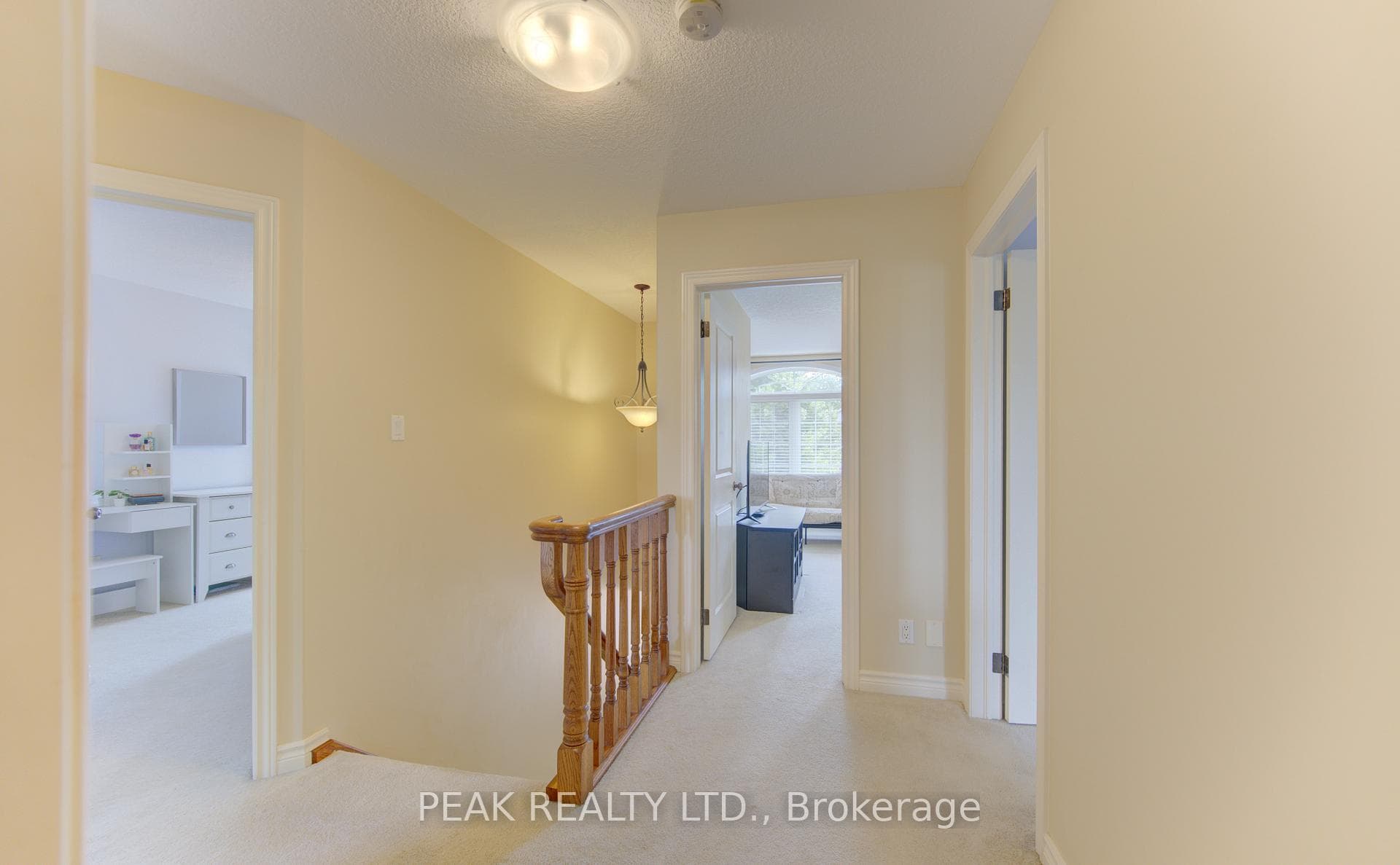 258 Laschinger Boulevard photo 28