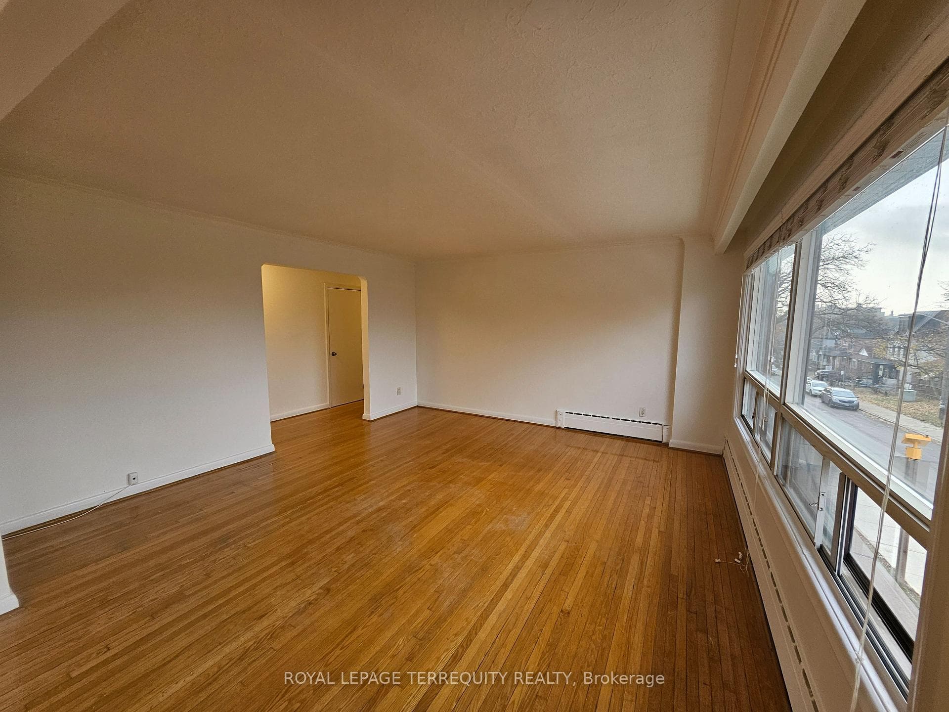 401 Winnett Avenue Unit 5 photo 22