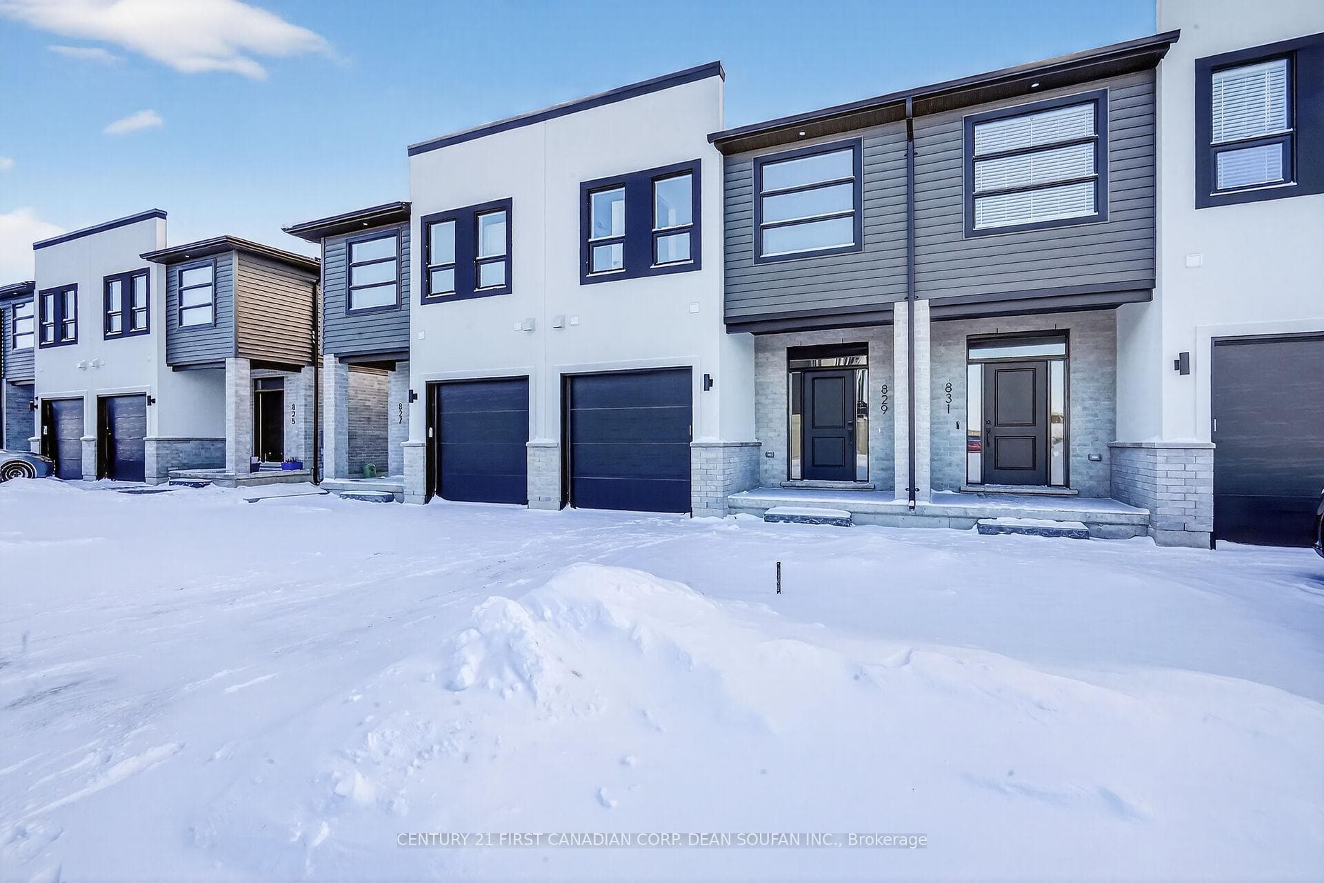 829 Catalpa Square photo 3