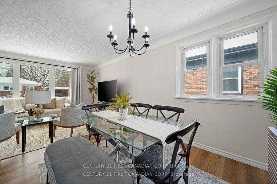 21 Beverly Road photo 25