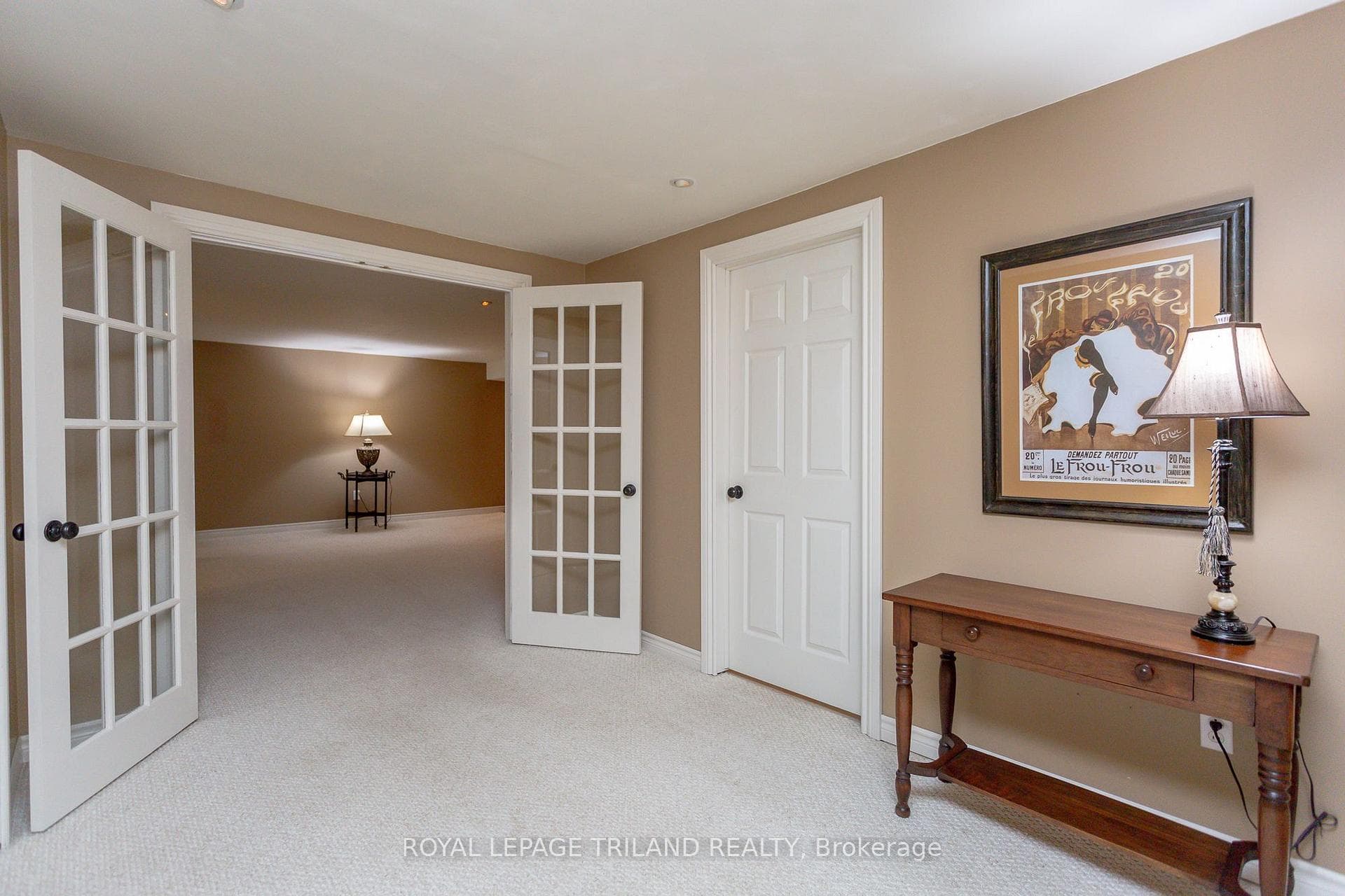 216 Jonathan Way photo 23