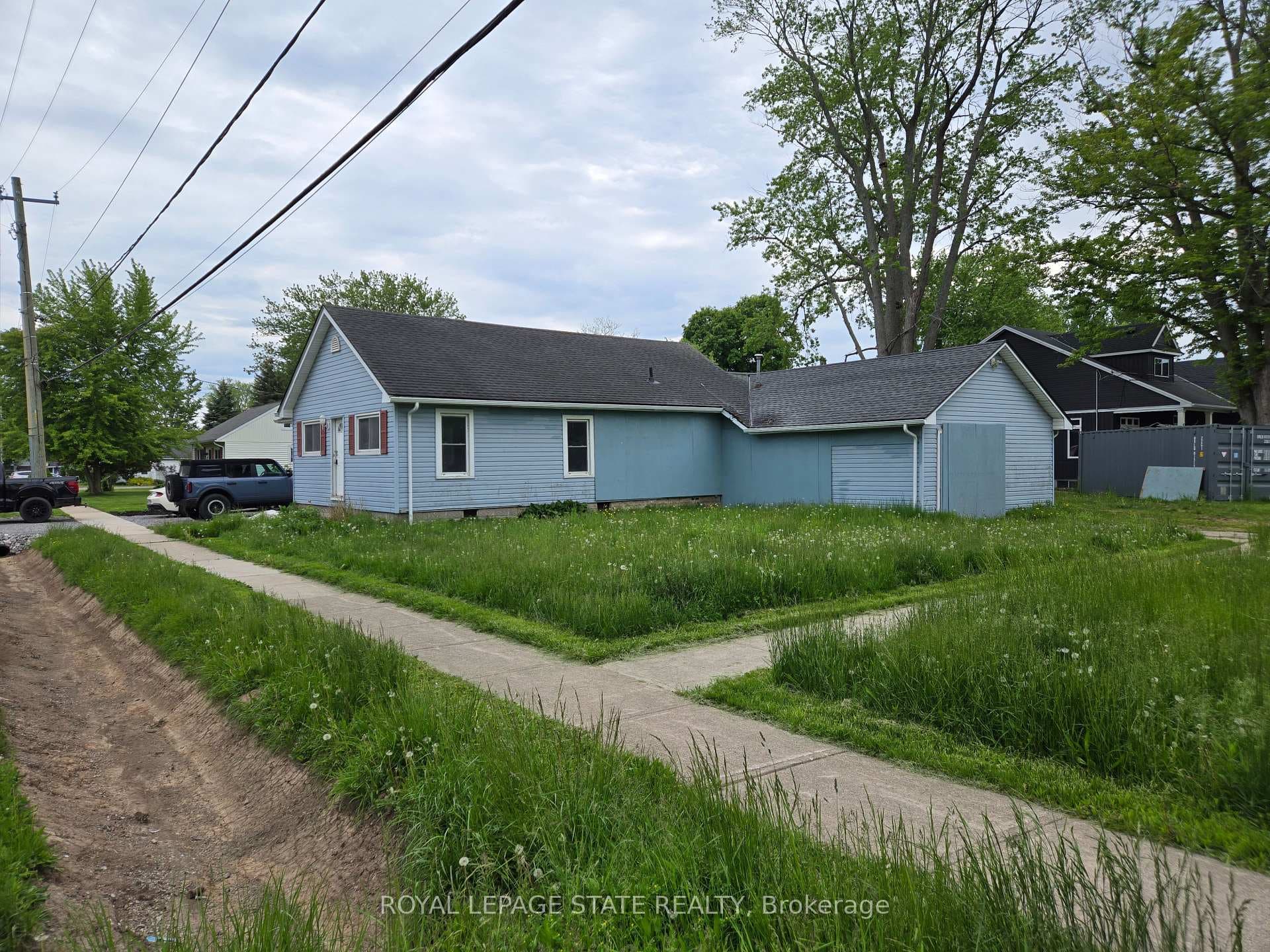 303 Ridge Road photo 1