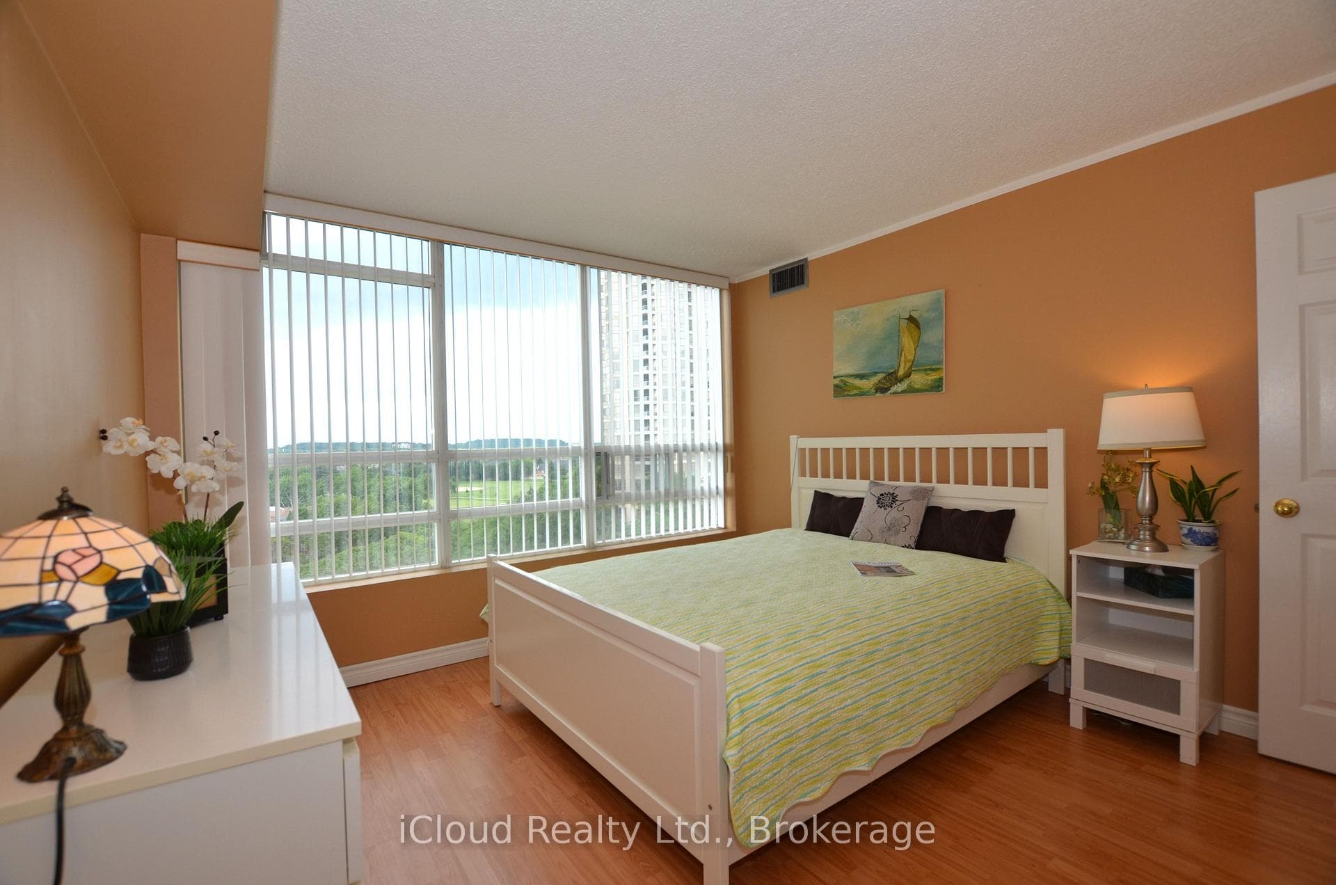 50 Kingsbridge Garden Circle Unit 915 photo 31