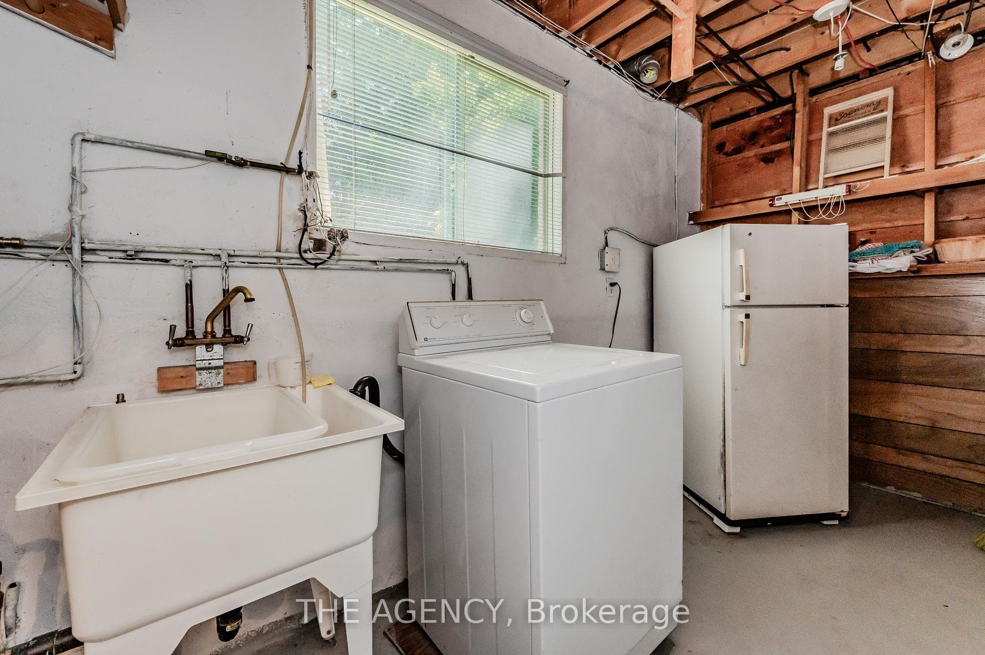 284 Braemore Avenue photo 28