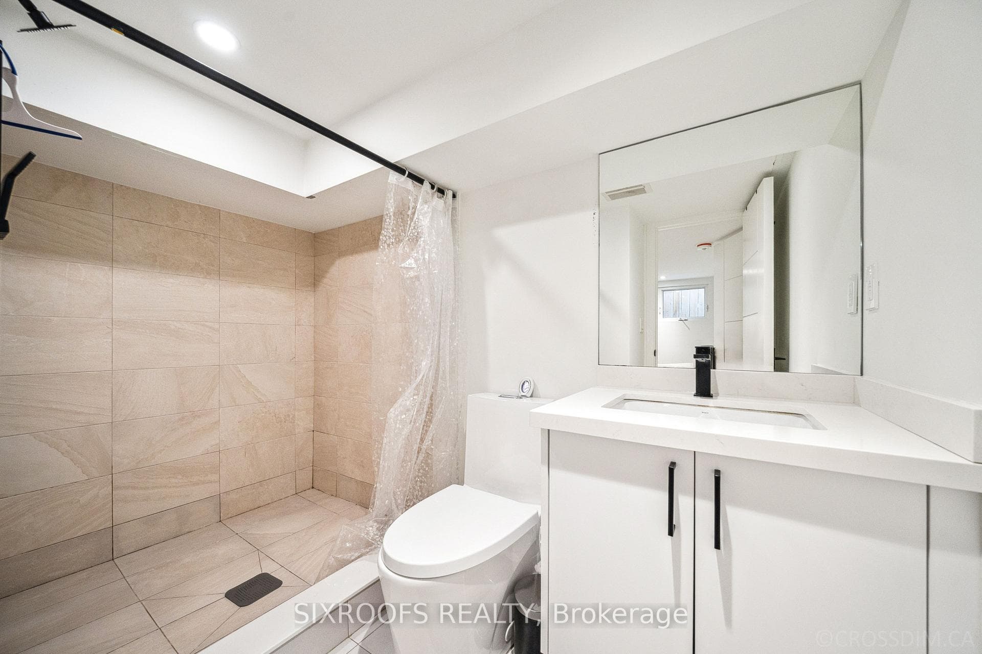 41 Dunkirk Road Unit Lower B photo 9