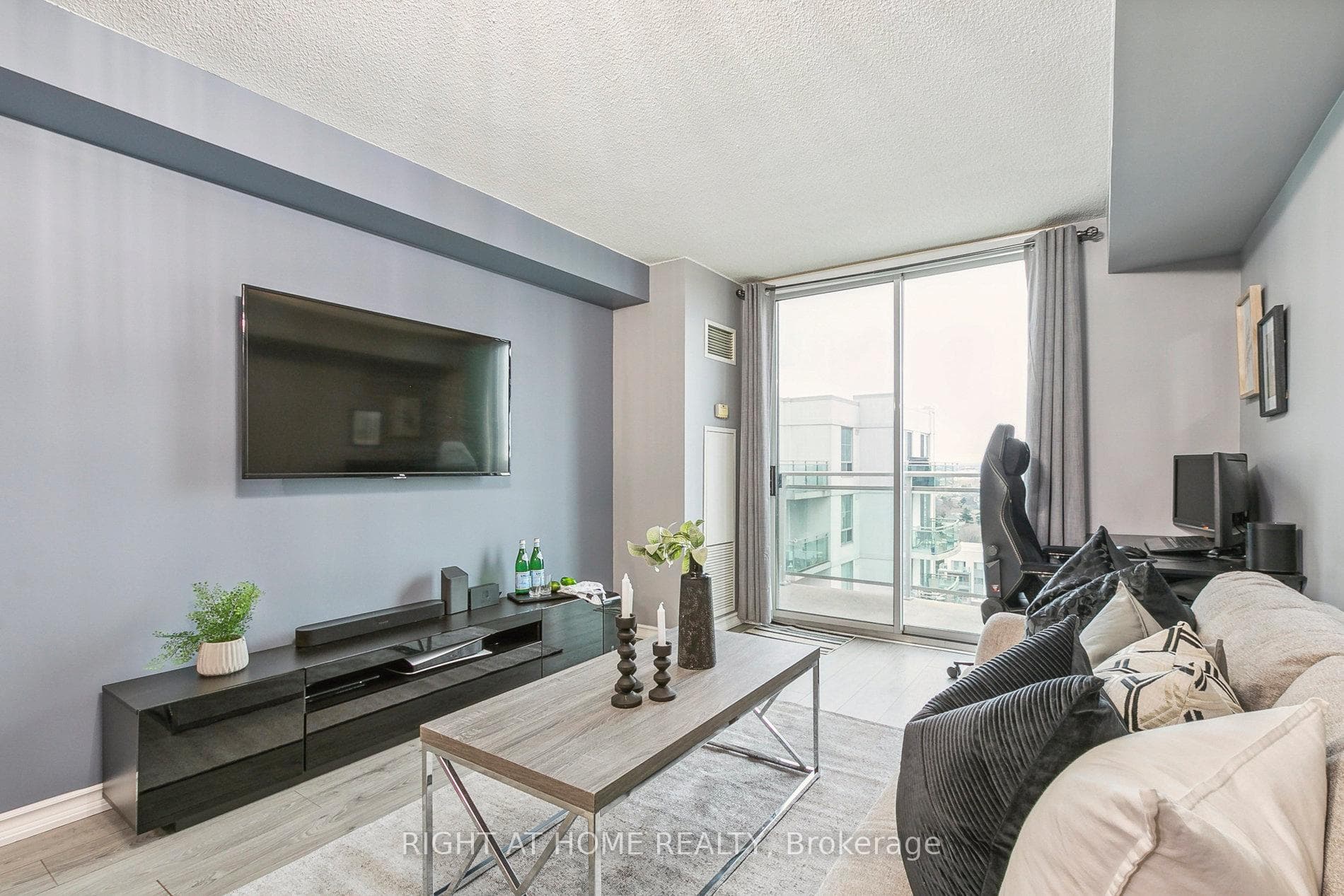8 Rosebank Drive Unit 17K photo 5