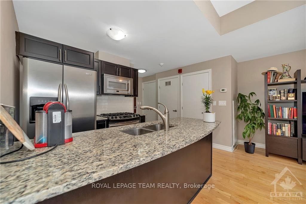 401 GOLDEN Avenue Unit 804 photo 13