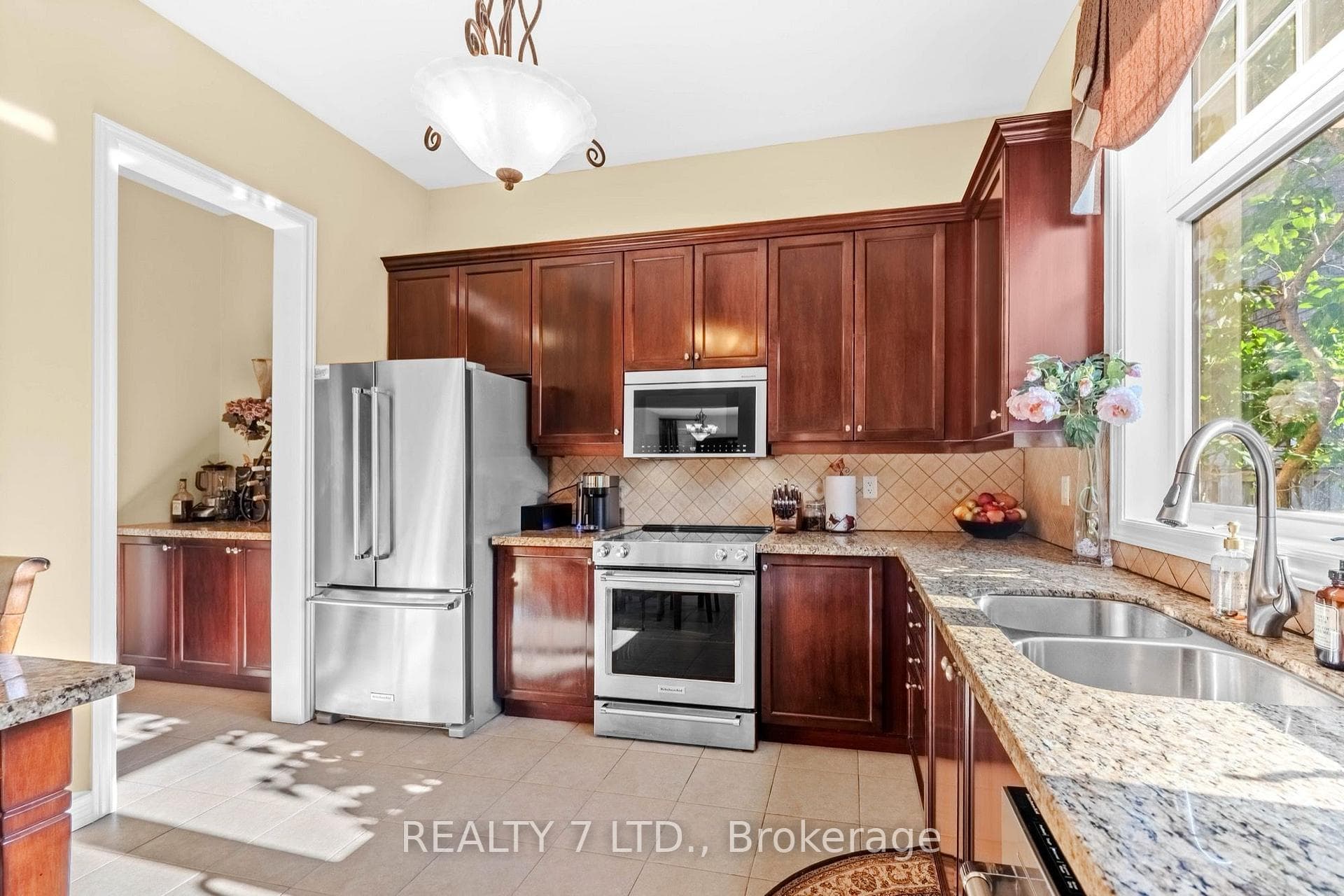 3217 Swiss Court photo 11