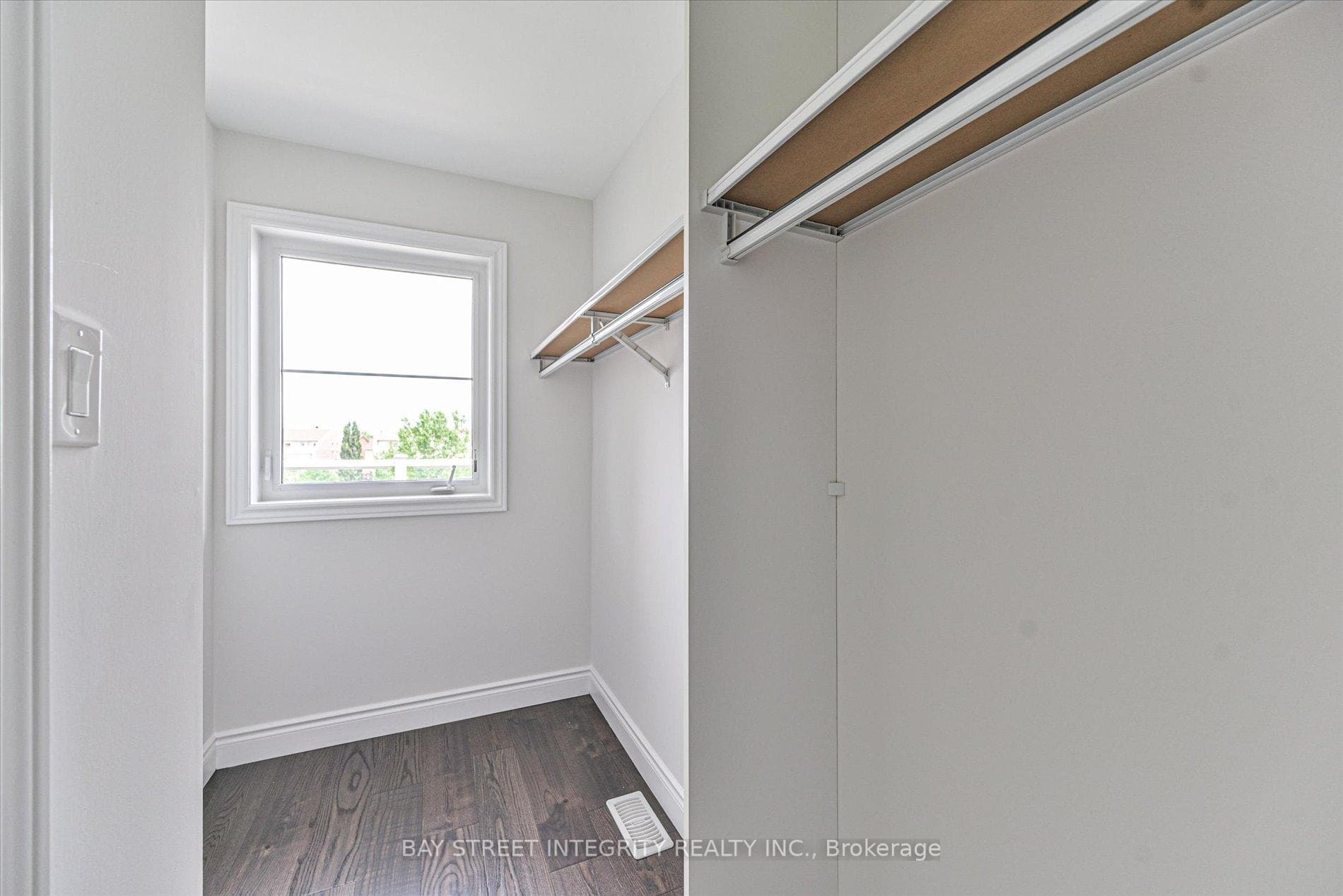 49 Victor Herbert Way photo 23
