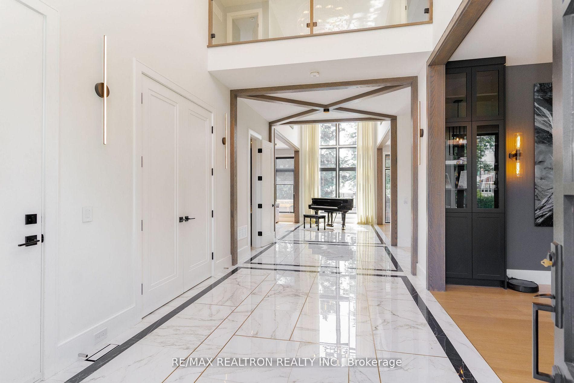 17 Malaren Road photo 2