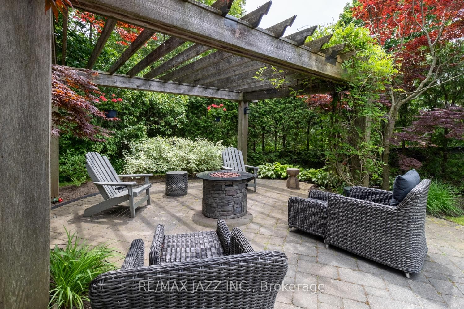 11 Rowland Court photo 31