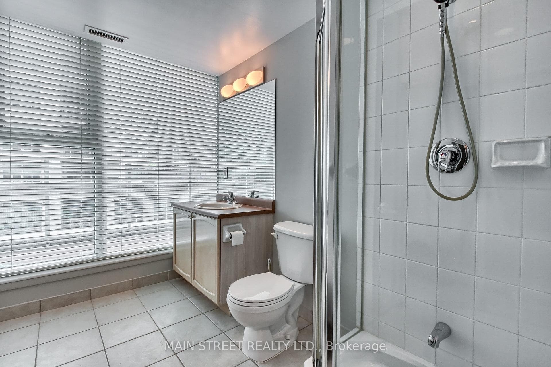 2067 Lake Shore Boulevard Unit 405 photo 17