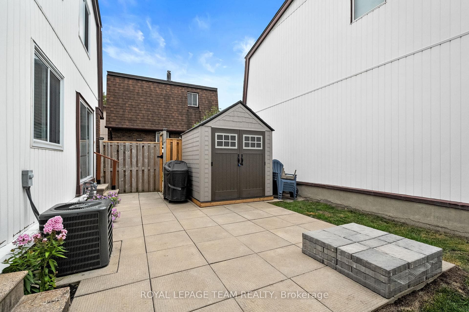 2166 Loyola Avenue Unit 141 photo 32