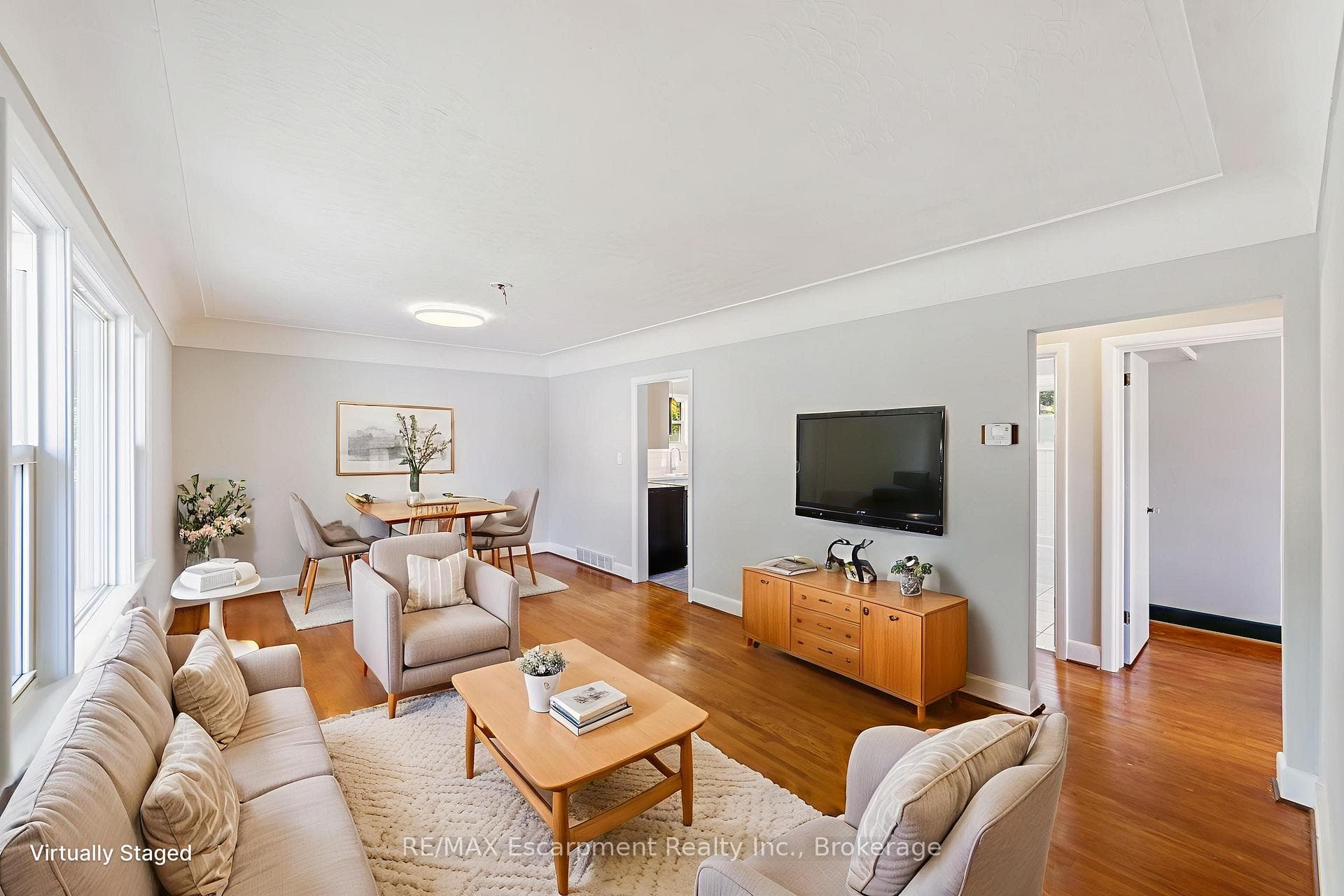 500 Rosseau Road photo 4