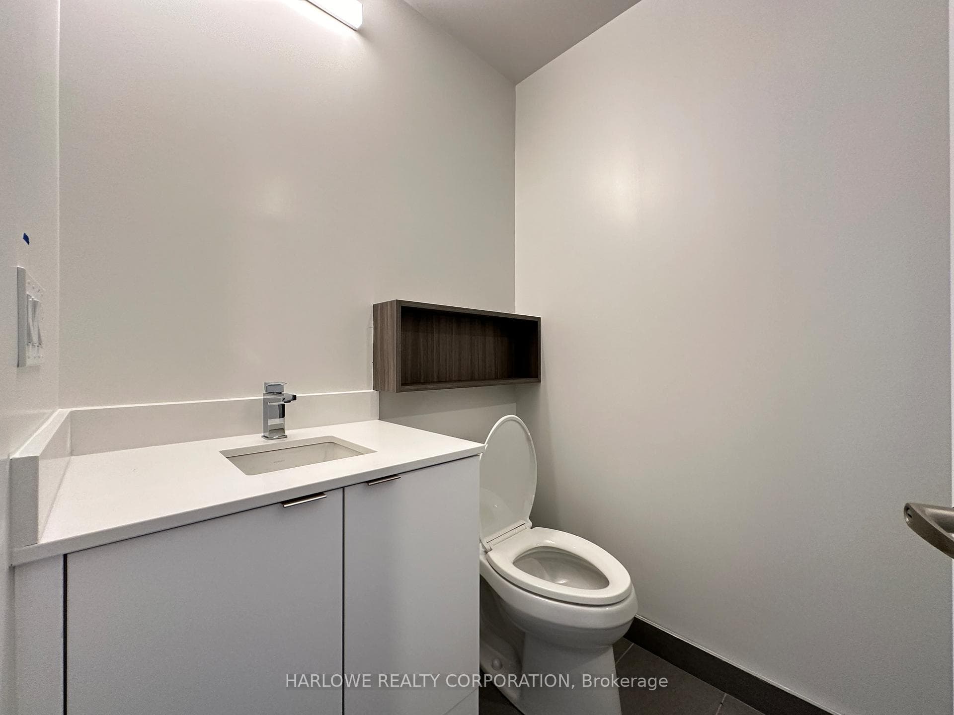 135 Lower Sherbourne Street Unit 2033 W photo 5