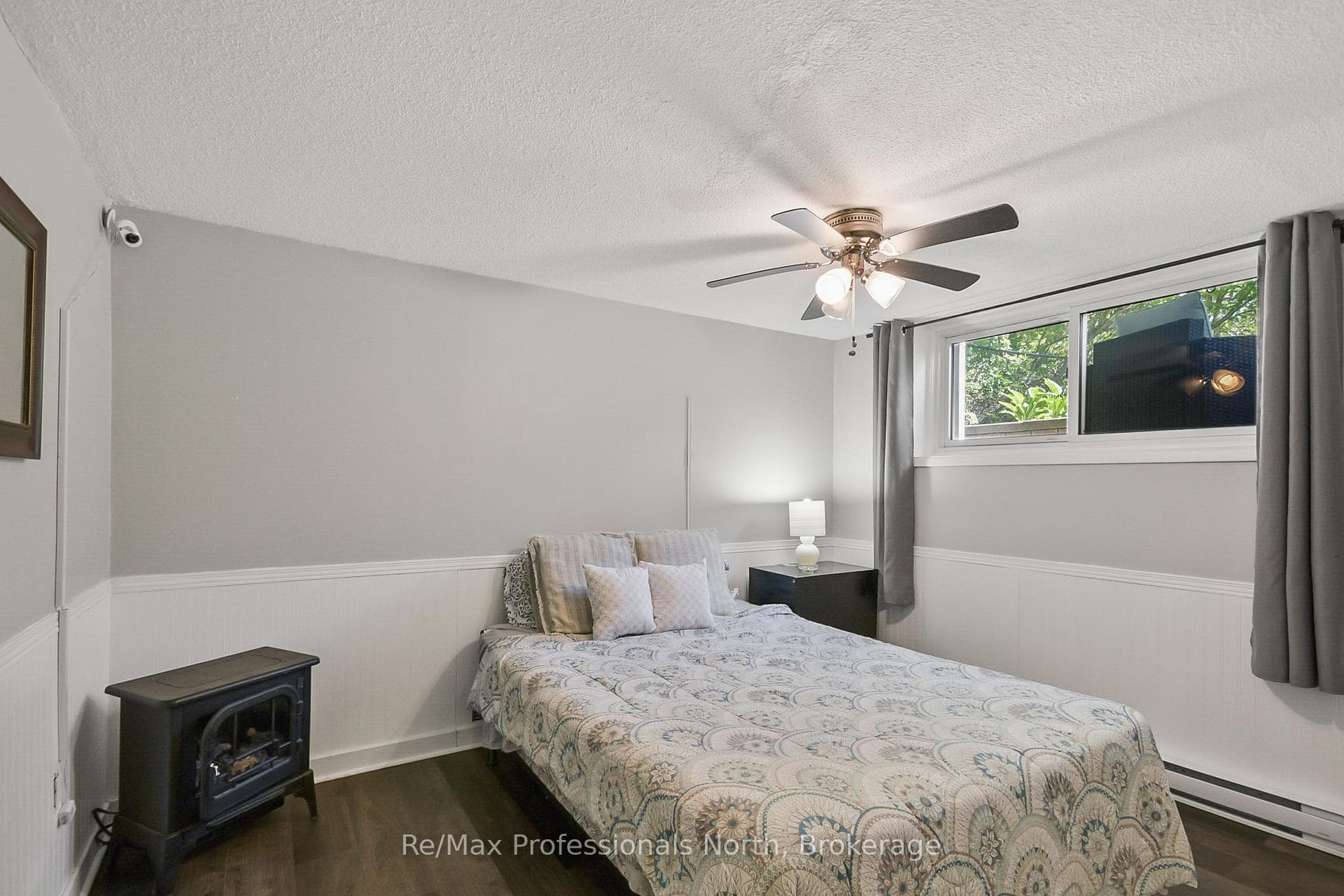 110 FRASER Street photo 22