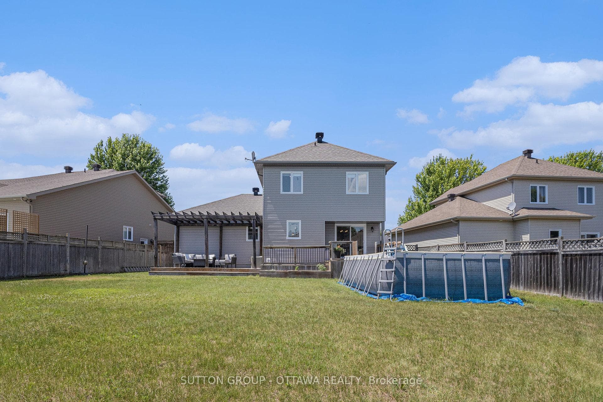 56 Honore Crescent photo 38