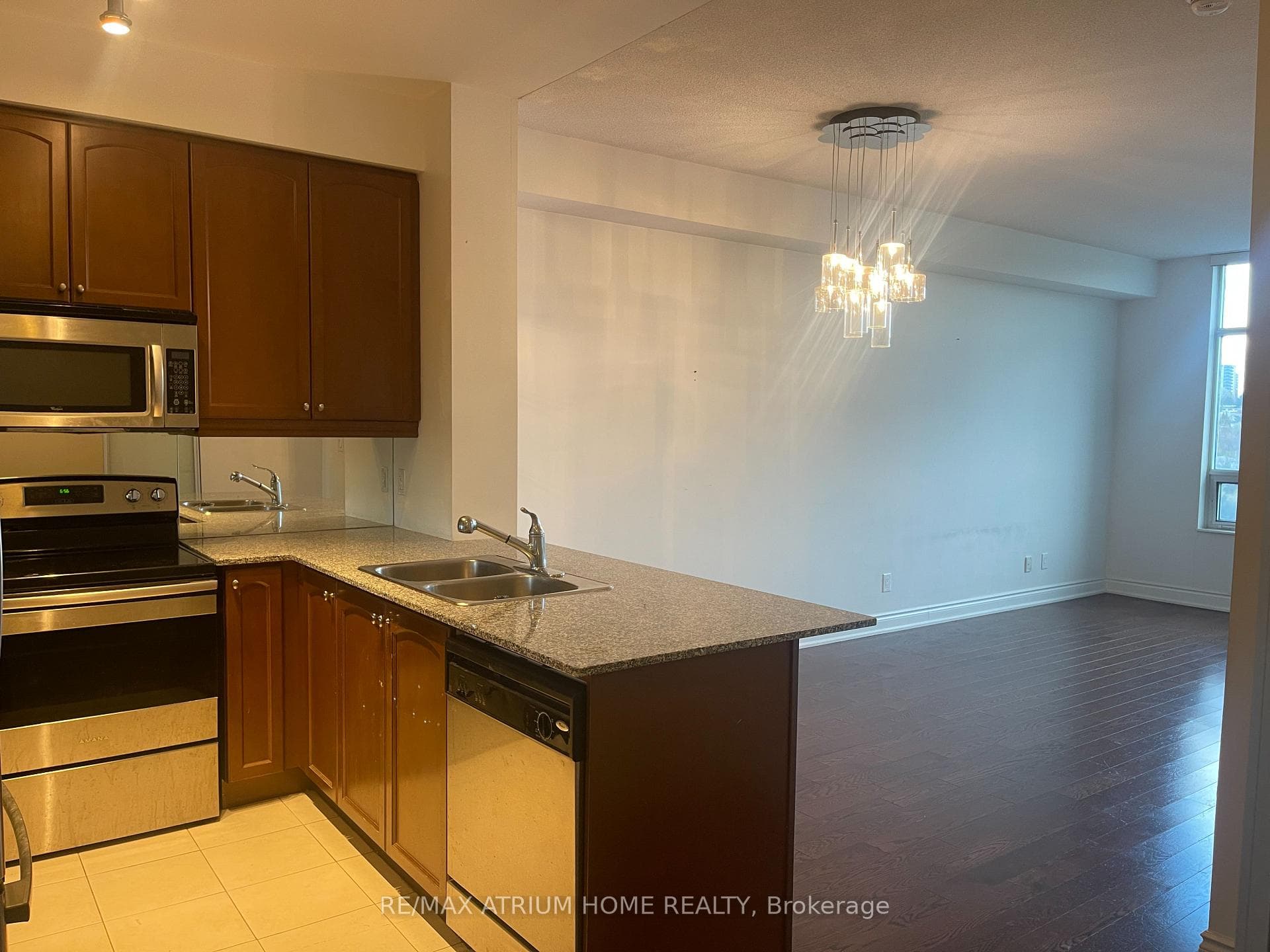 10 Bloorview Place Unit 721 photo 5