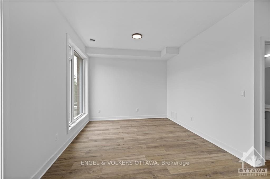 1260 MARENGER Street Unit F photo 10