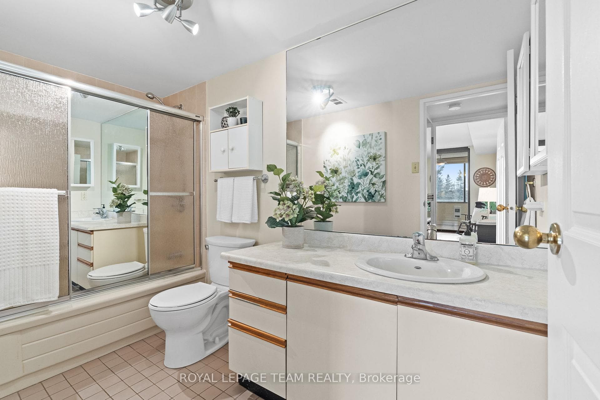 2019 Carling Avenue Unit 504 photo 30