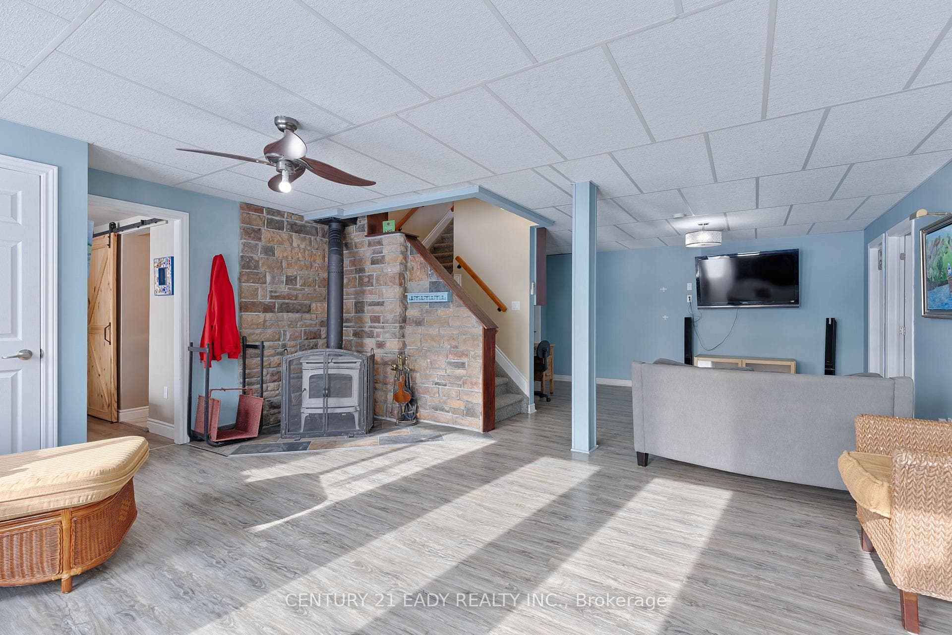 145 Appel Lane photo 39