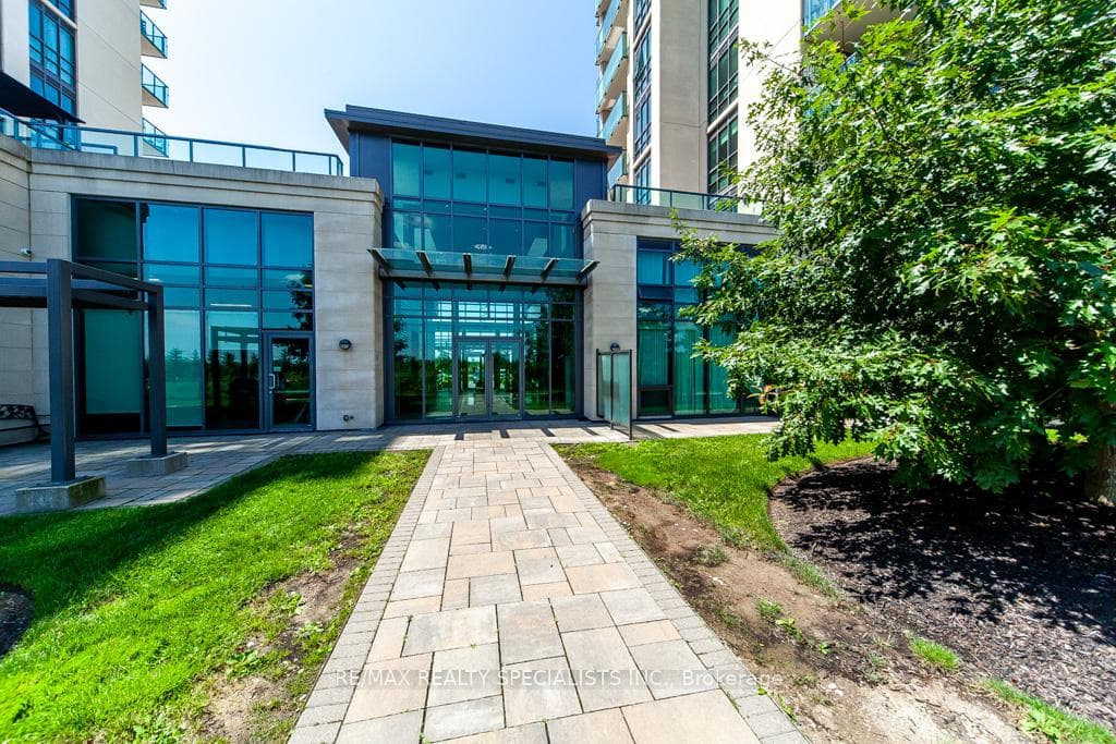 55 Yorkland Boulevard Unit 211 photo 32