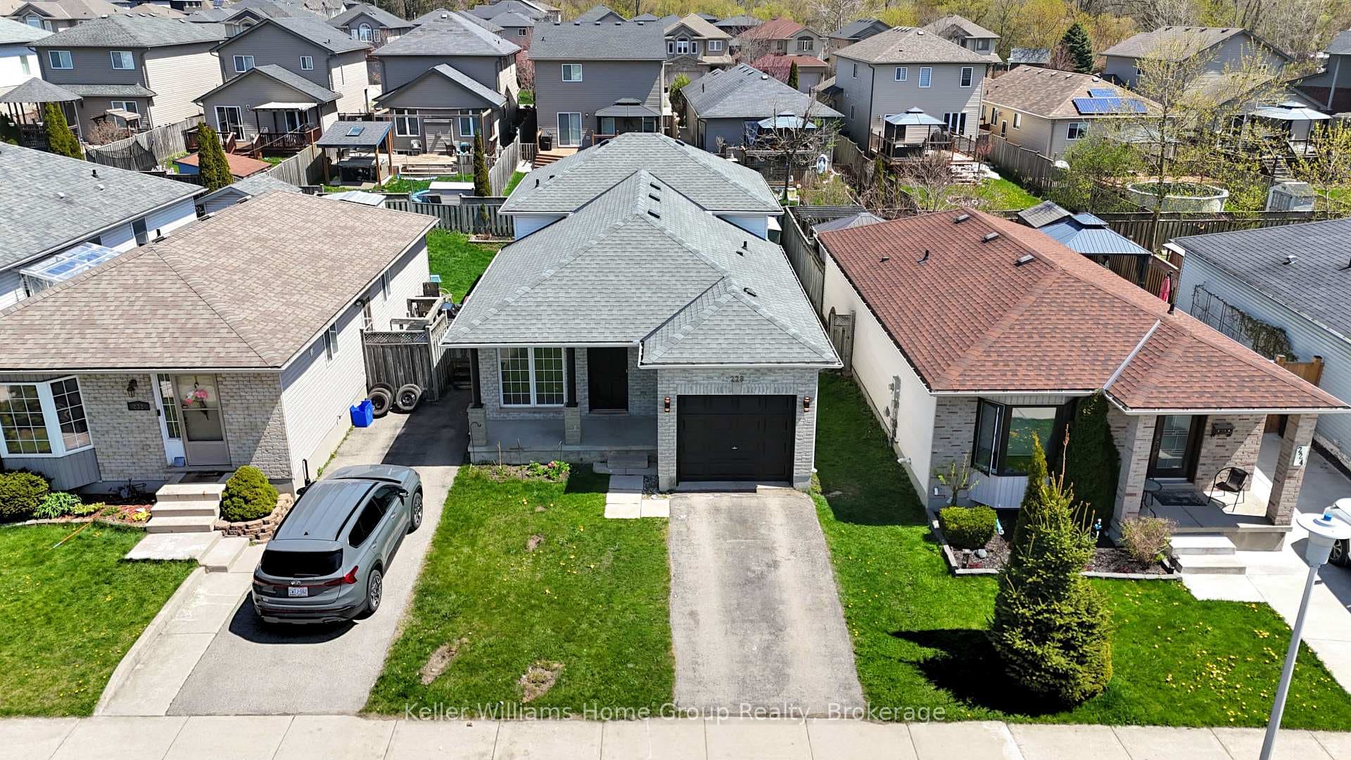 228 Wildgoose Road photo 1