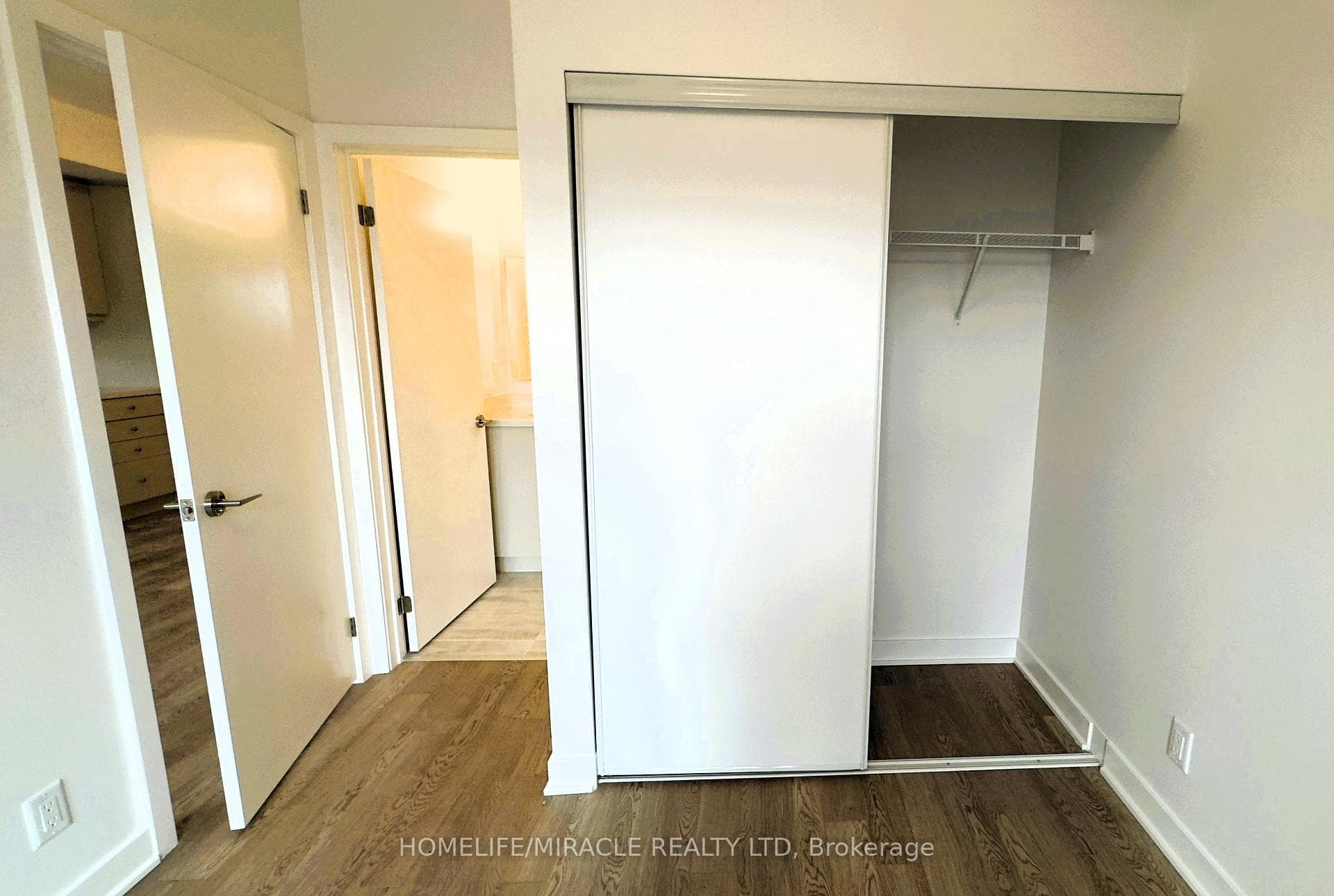 55 Clarington Boulevard Unit 404 photo 8