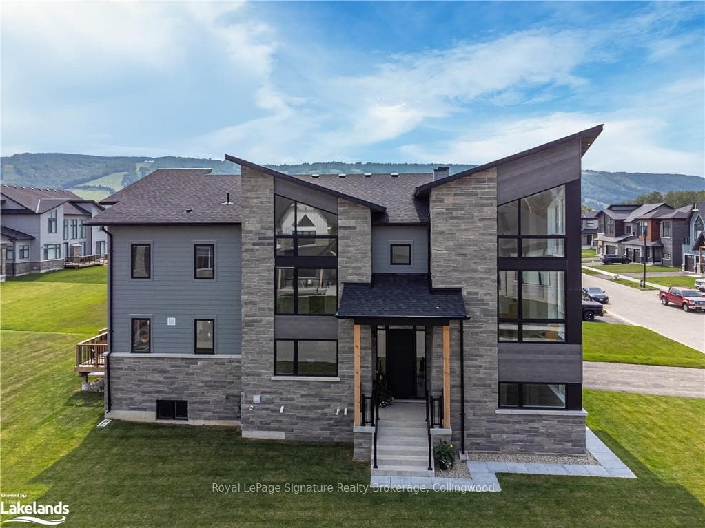 157 SPRINGSIDE Crescent photo 45