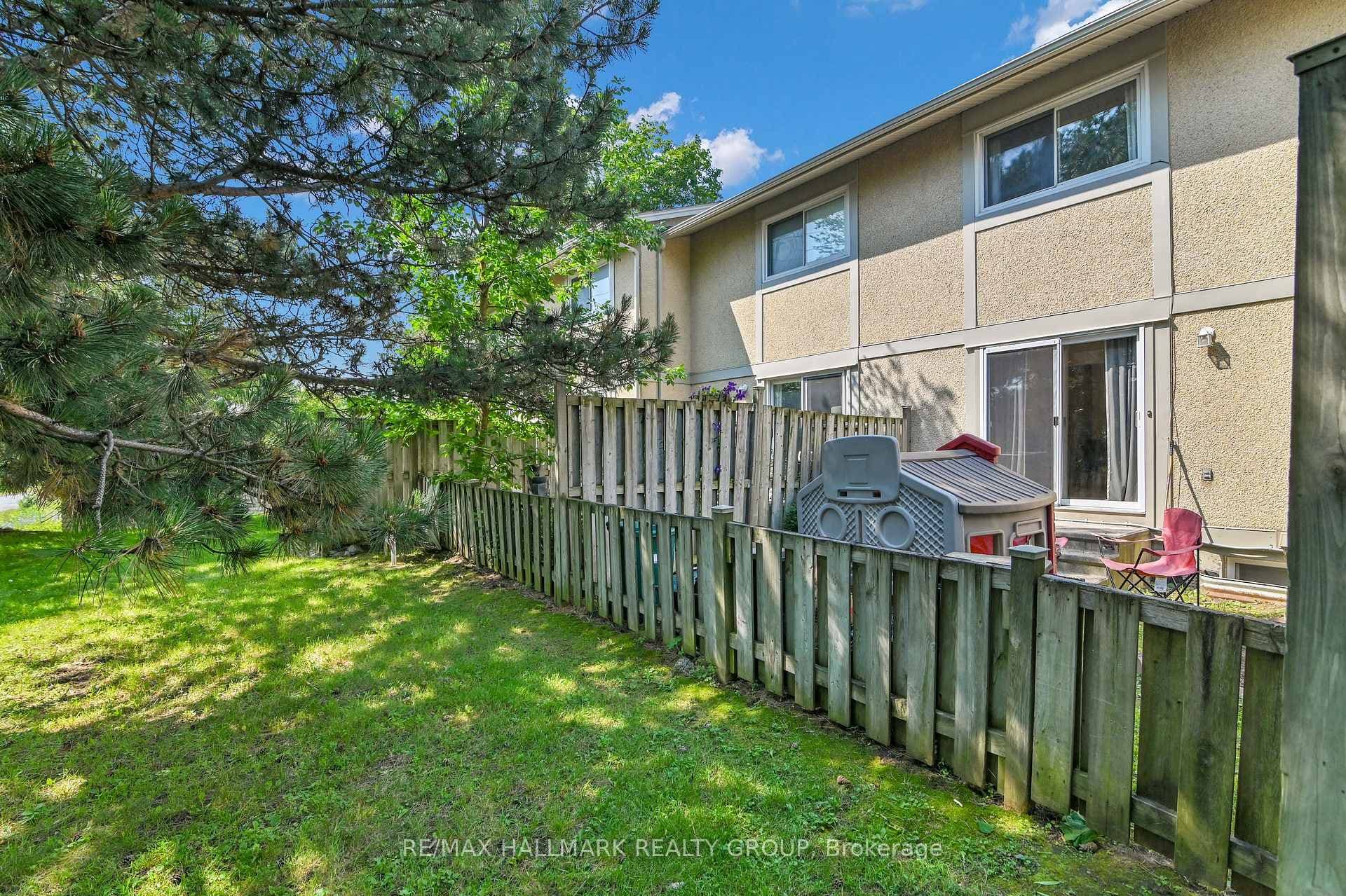 1505 Ballard Court Unit 3 photo 25
