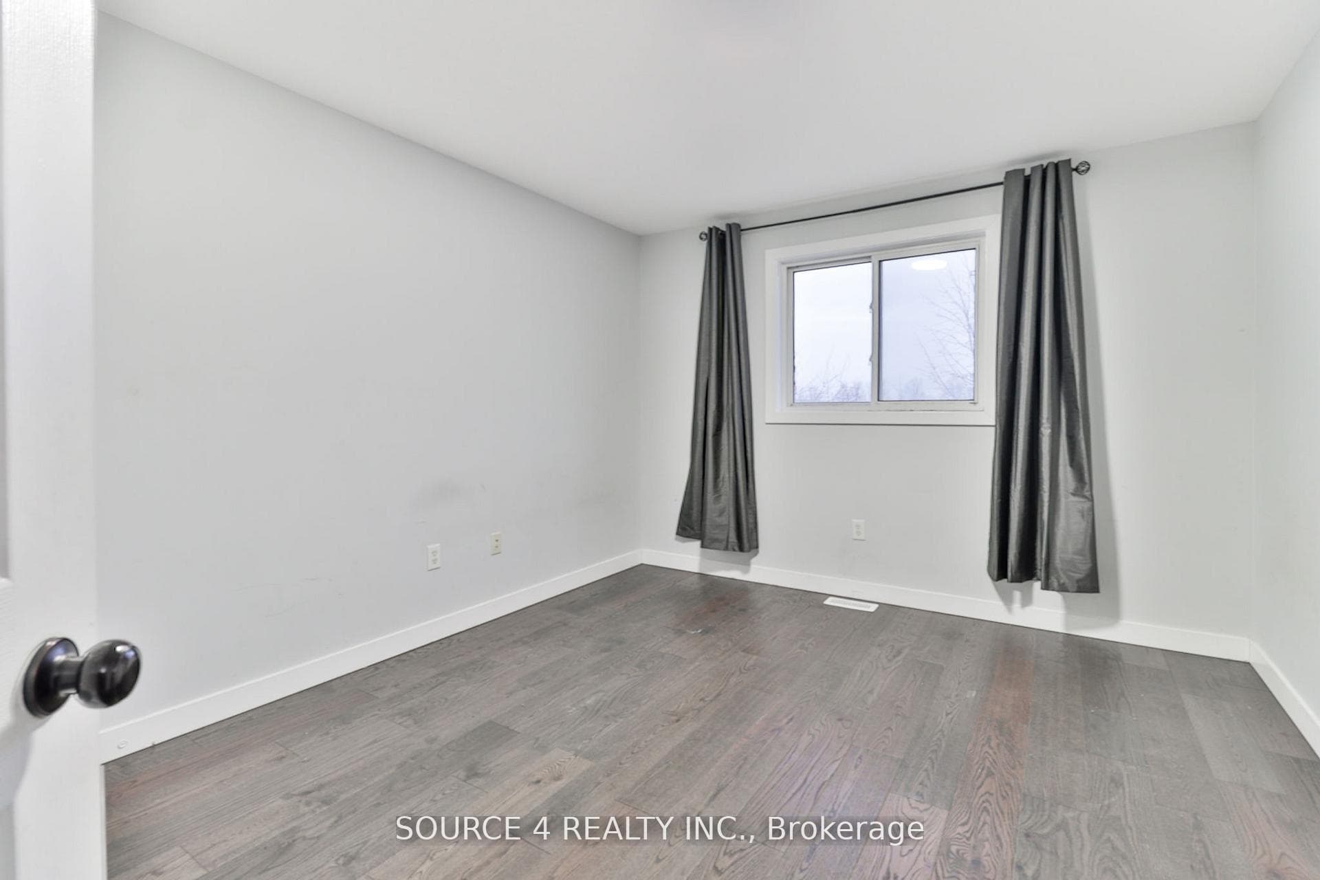 262 Livingstone Street photo 23