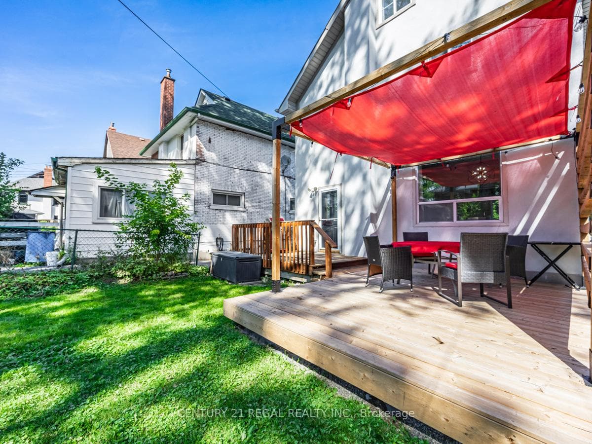 124 Tylor Crescent photo 30