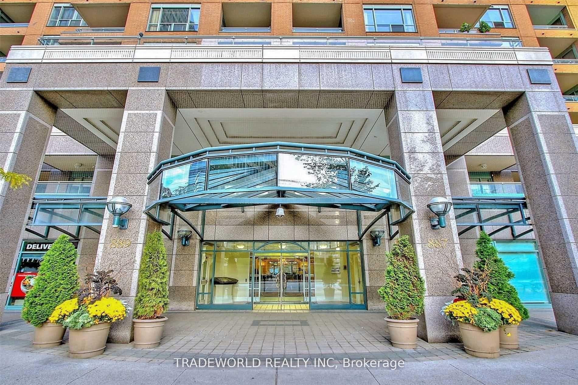 887 Bay Street Unit 1501 photo 1