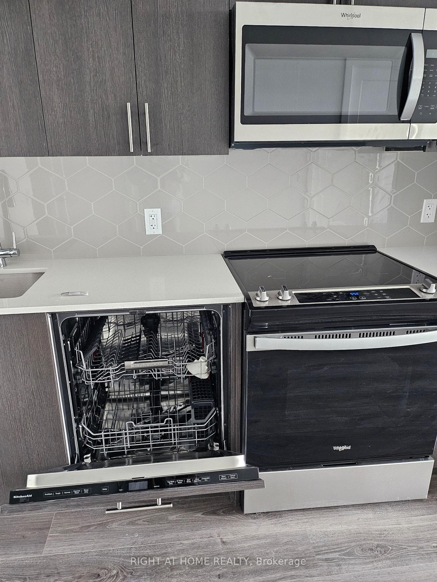 2545 Simcoe Street North Avenue Unit 1618 photo 11