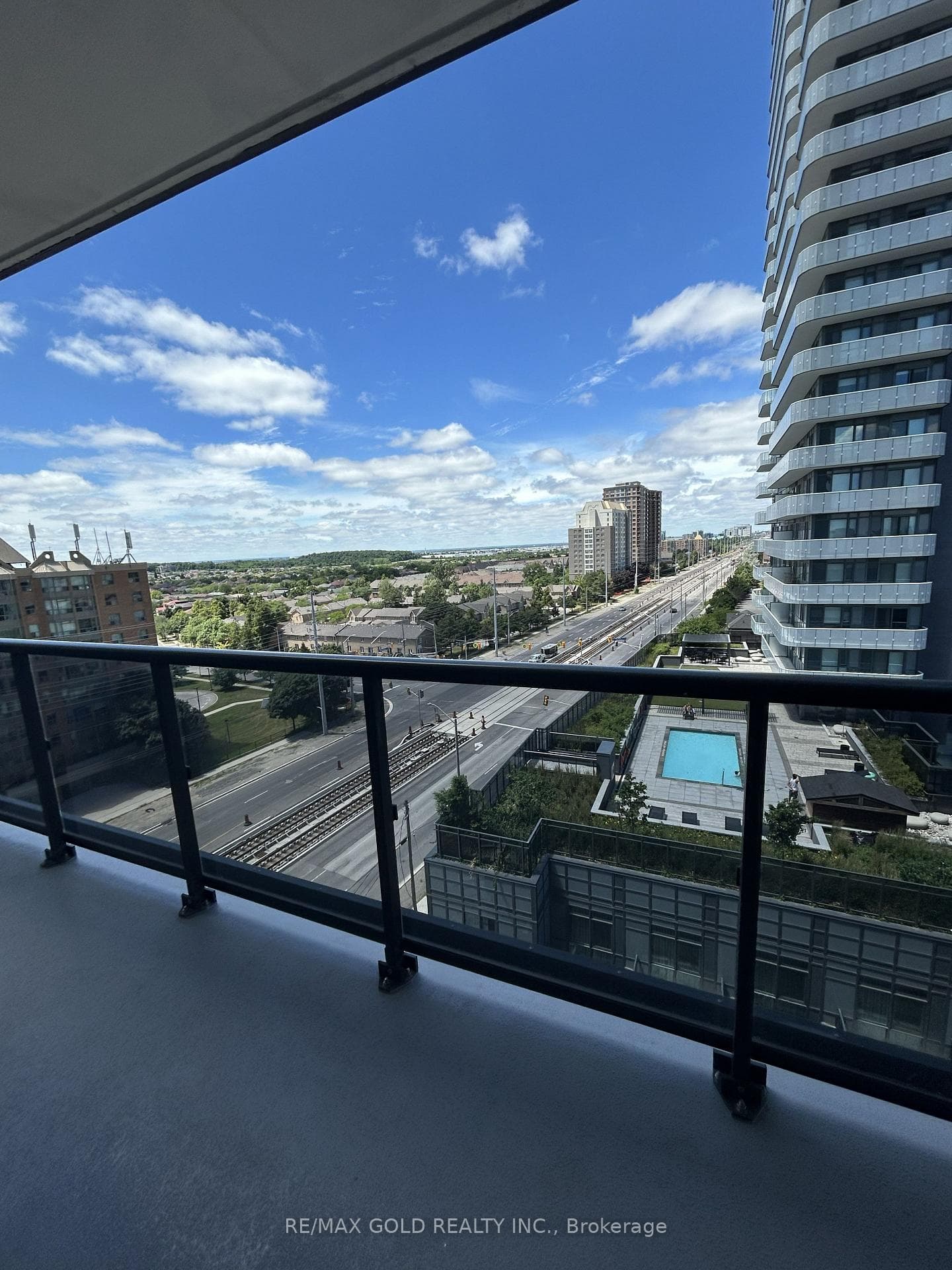 5105 Hurontario Street Unit 809 photo 24