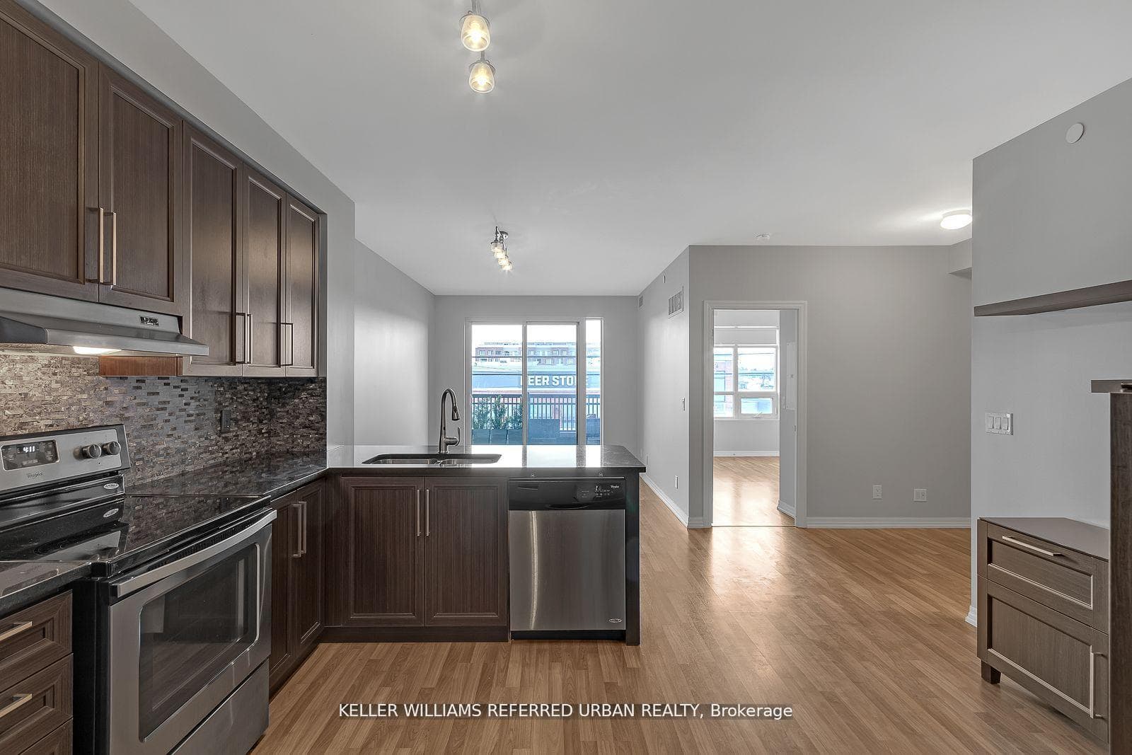3563 Lake Shore Boulevard Unit 203 photo 3