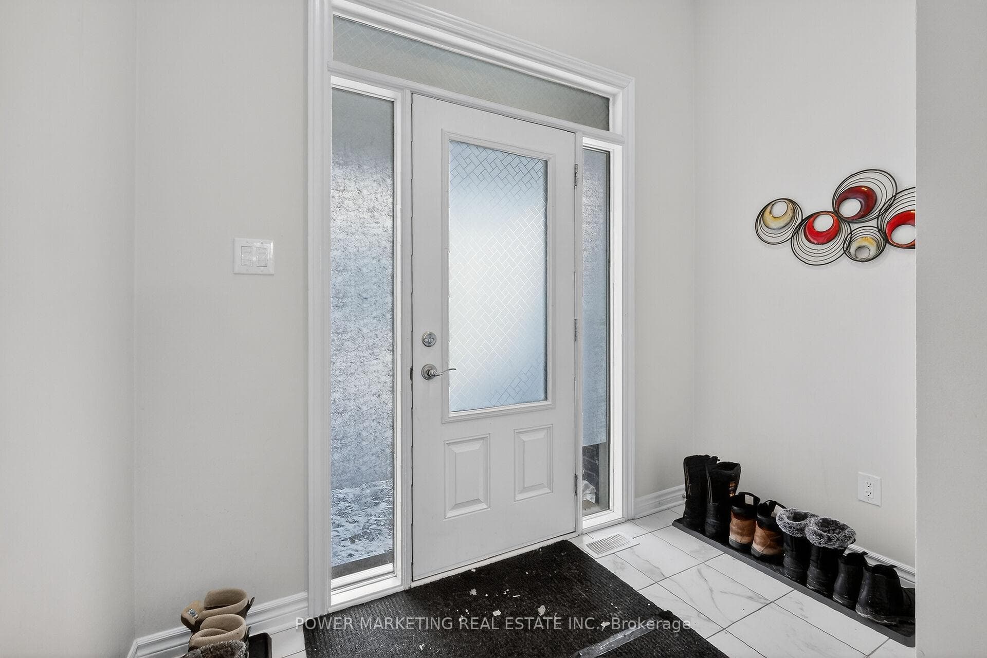 528 ENCLAVE Lane photo 4