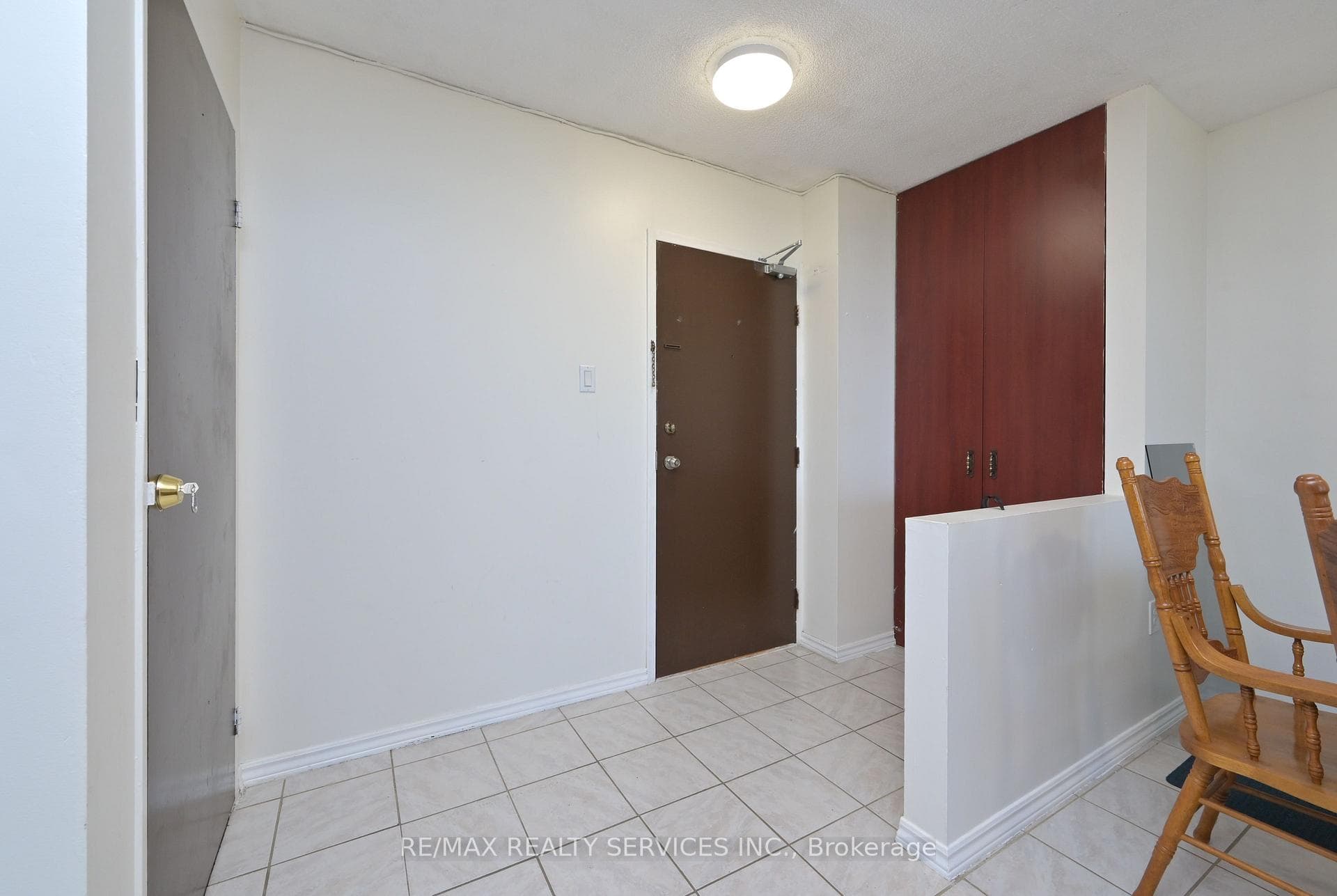 4 Kings Cross Road Unit 801 photo 7