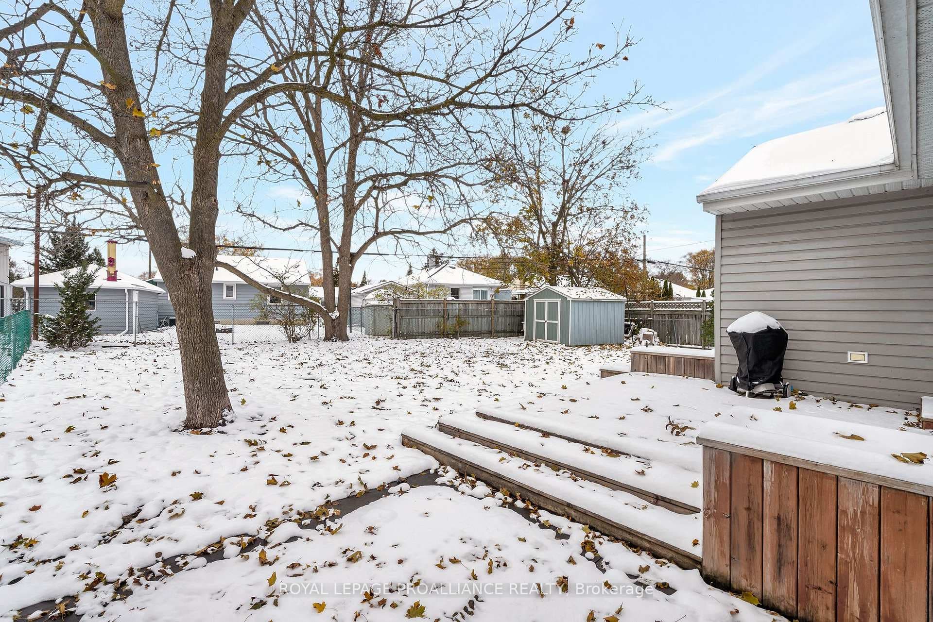 163 Hastings Drive photo 40