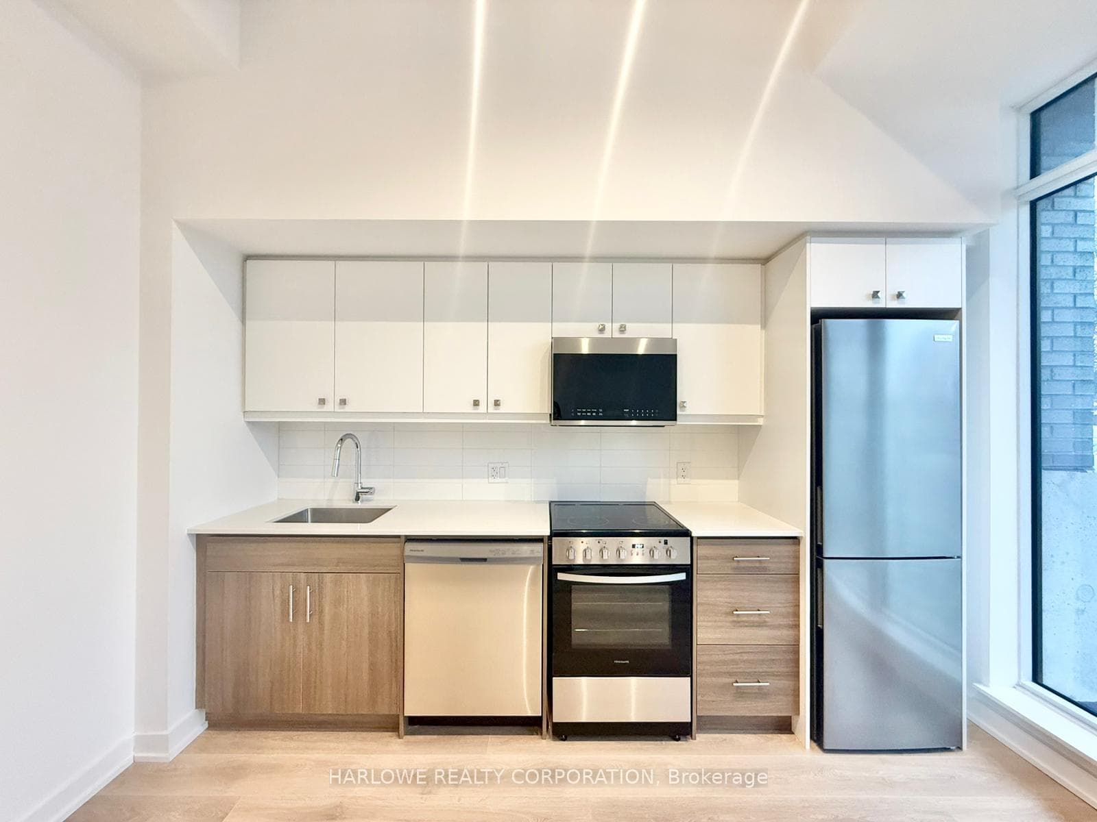 2 Manderley Drive Unit 101 photo 2