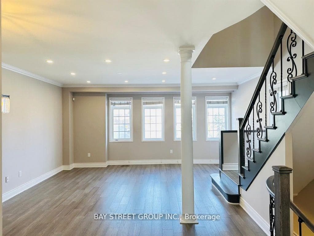 4948 Southampton Drive Unit Main photo 10