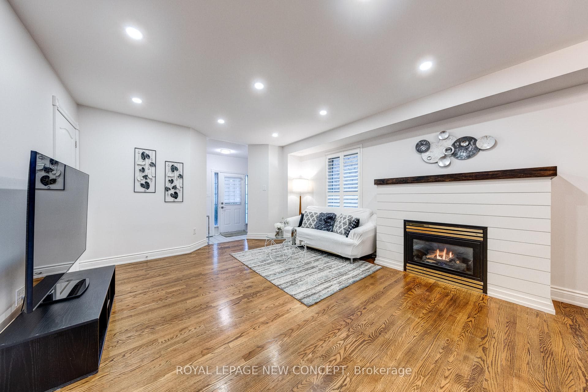 3208 Carabella Way photo 6