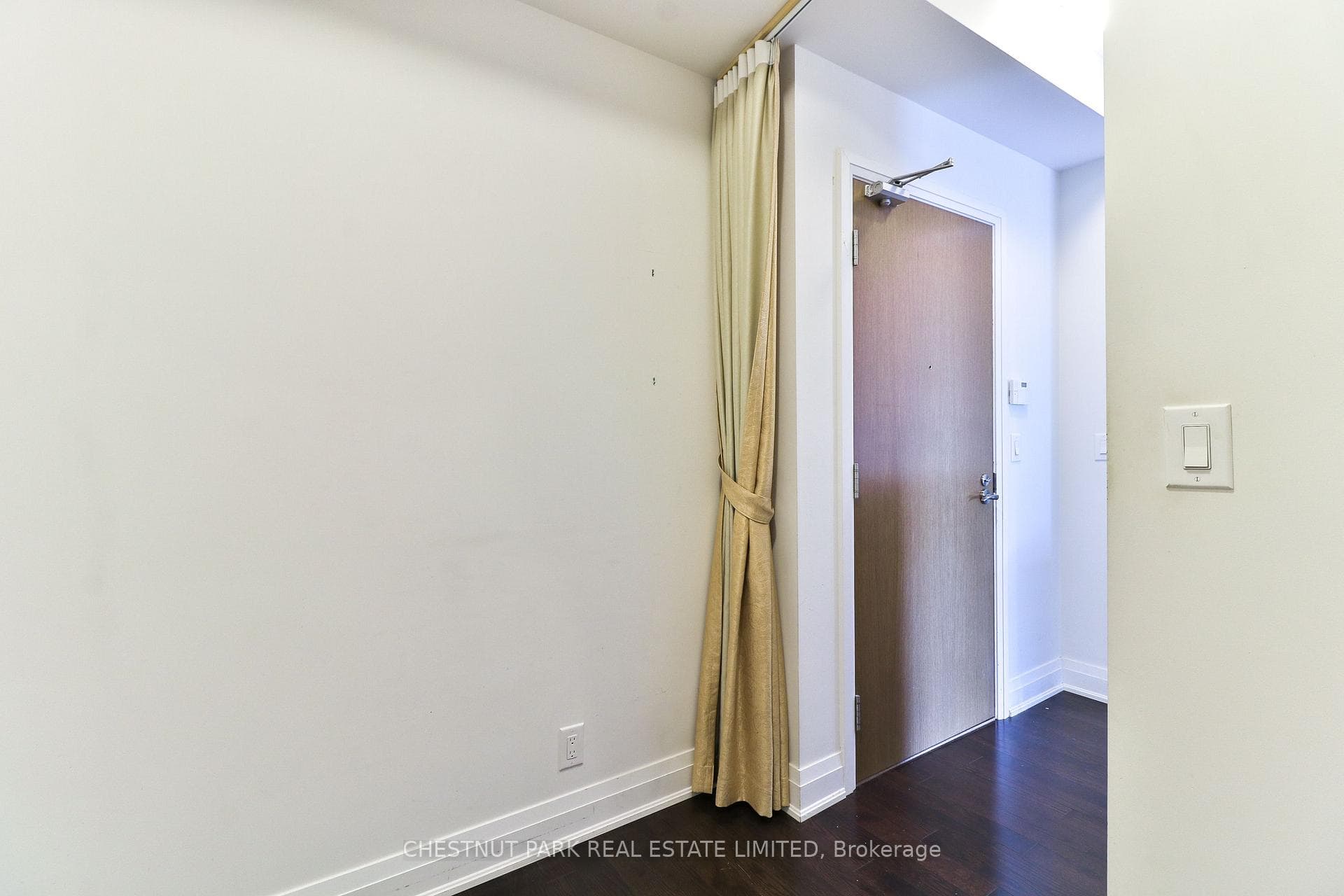 21 Clairtrell Road Unit 402 photo 17