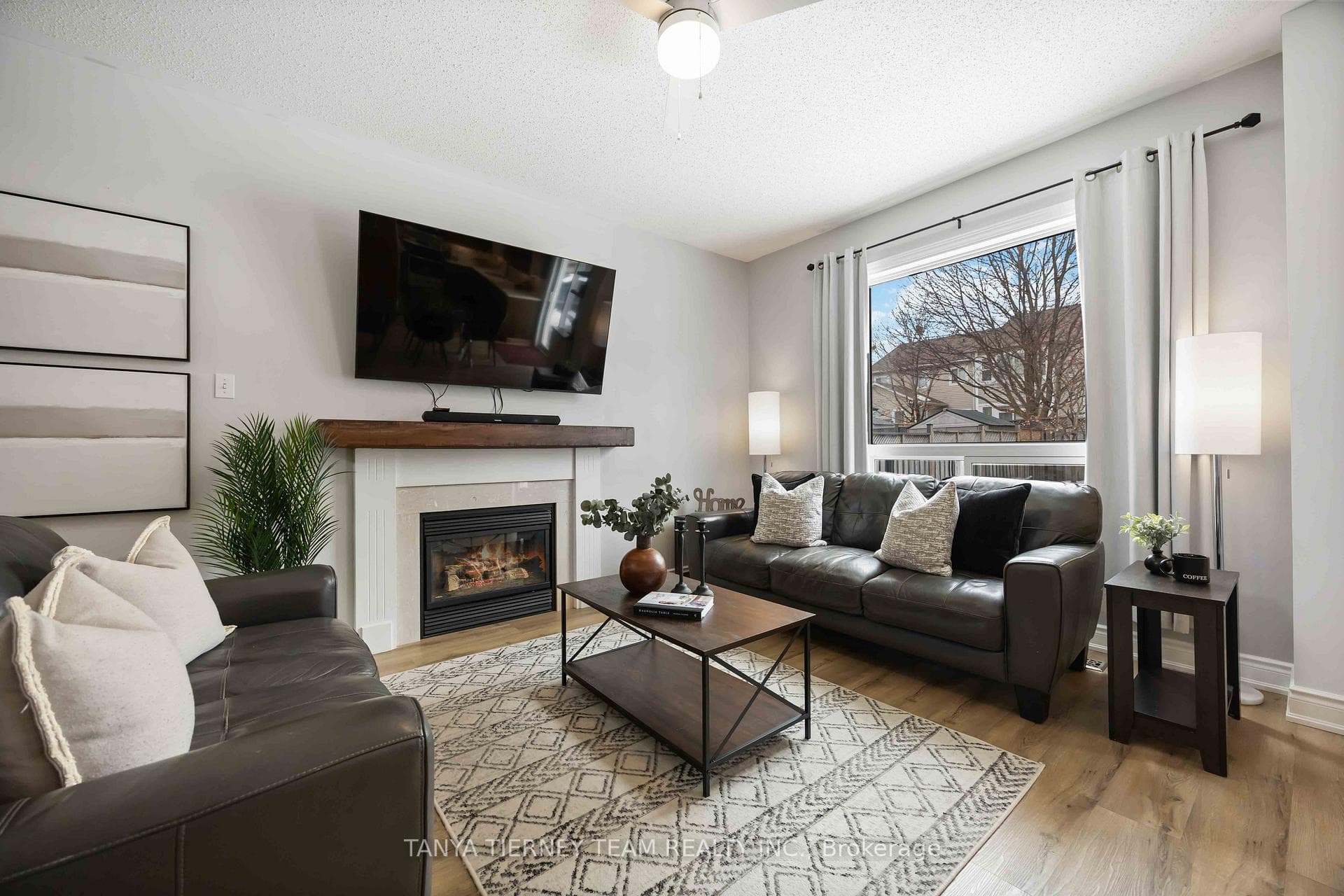140 Vipond Road photo 10