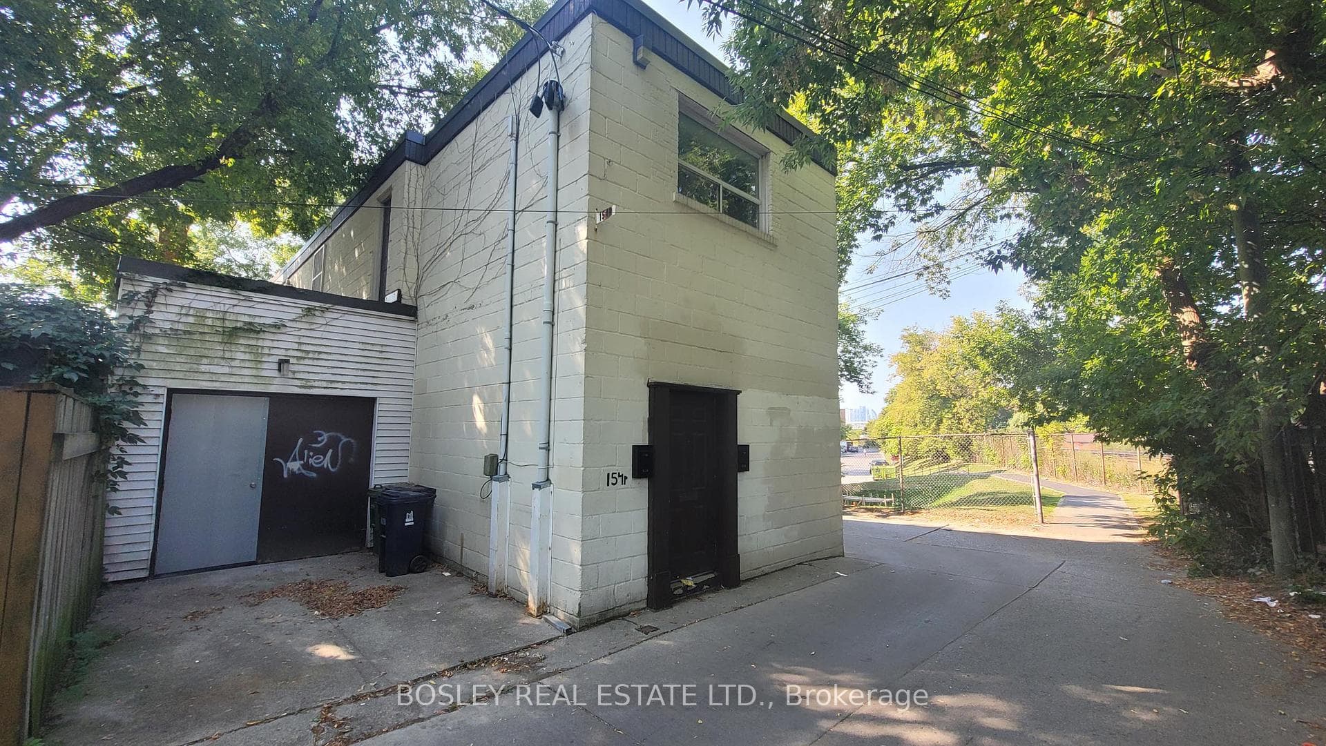154 R Galt Avenue Unit Upper photo 1