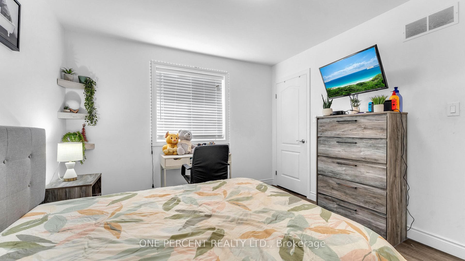 59 MCNEIL Street photo 14