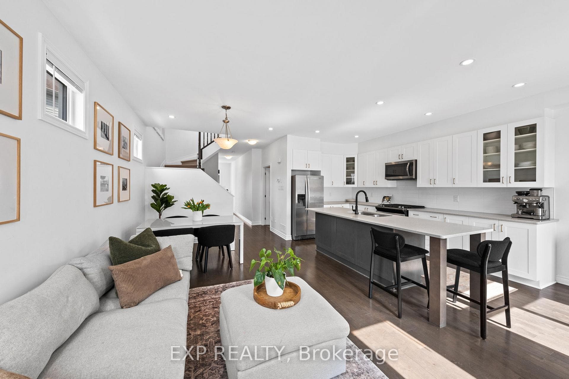 213 Belleek Lane photo 8